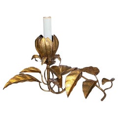 Lampe de bureau italienne de style Régence en métal doré avec fleur de lotus et feuille de blé