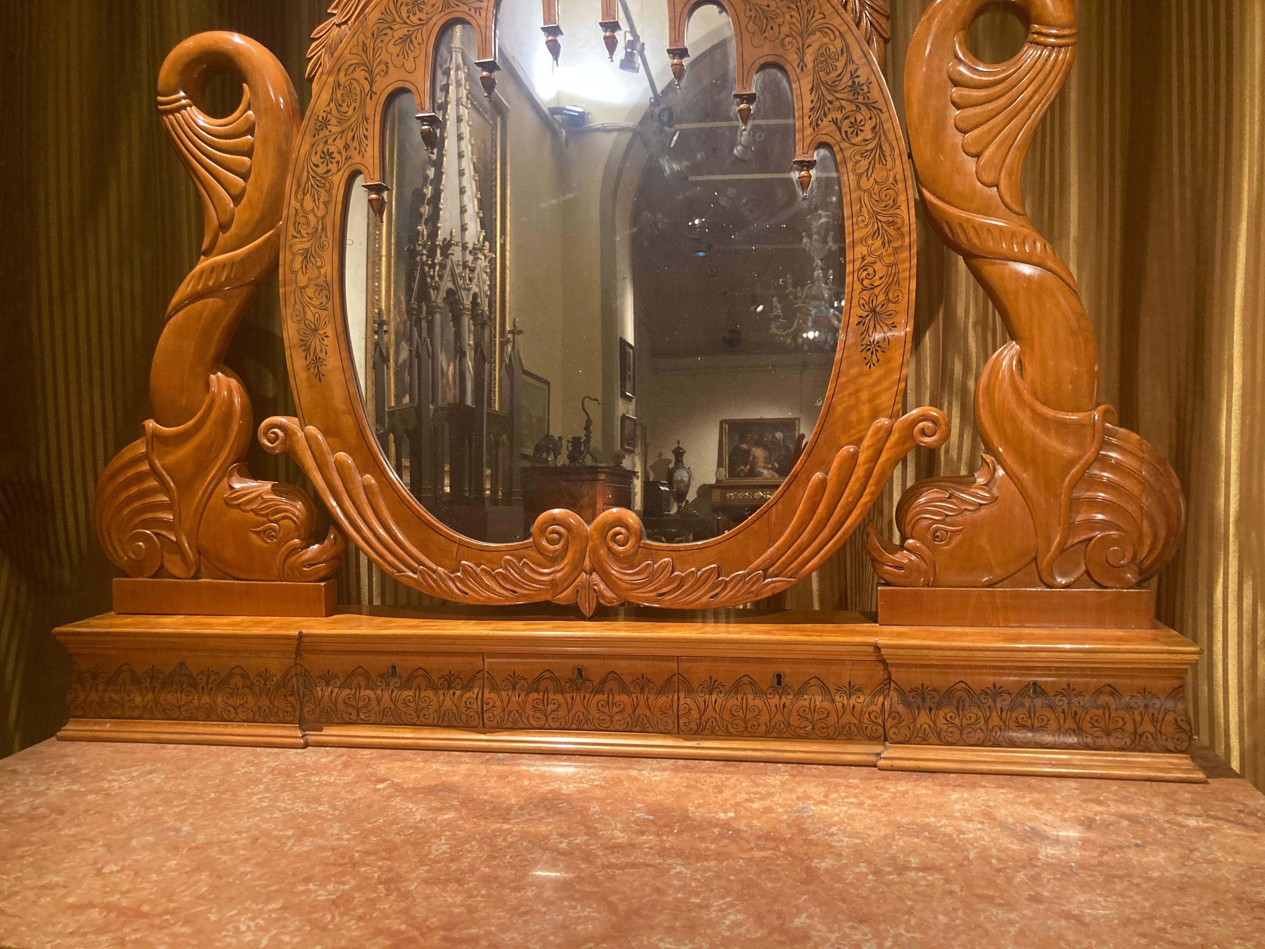 XIXe siècle Console ou coiffeuse de style Régence italienne en érable sculpté à la main avec miroir en vente