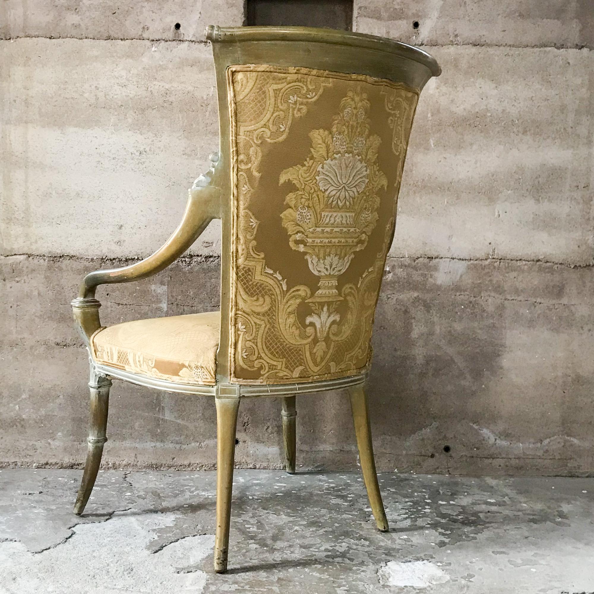 Sophisticated Italian Regency Louis XV Gold Silk Armchairs Mahogany & Gold Leaf For Sale 1