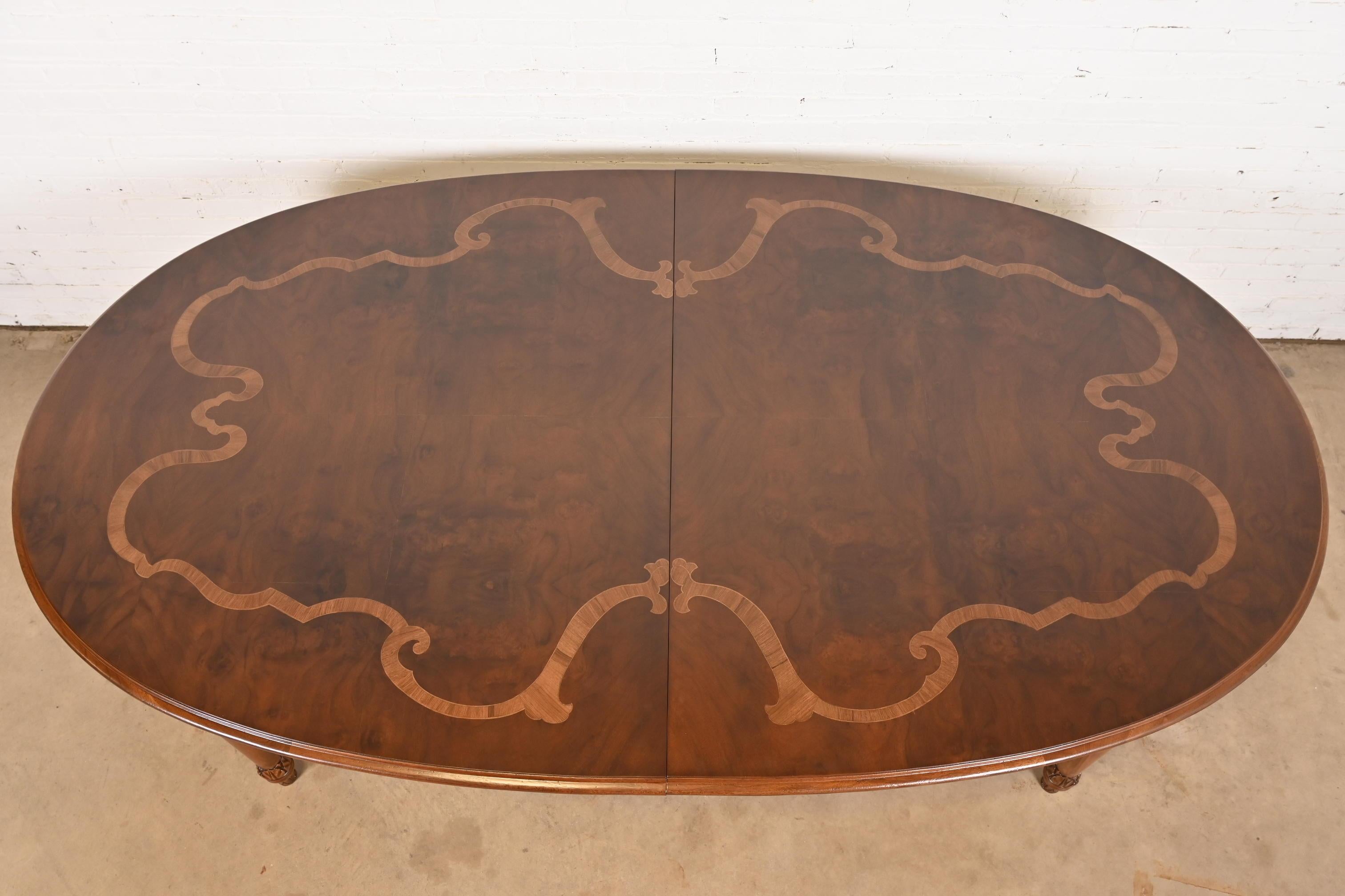 Italian Regency Louis XVI Burled Walnut Inlaid Dining Table, Newly Refinished For Sale 5
