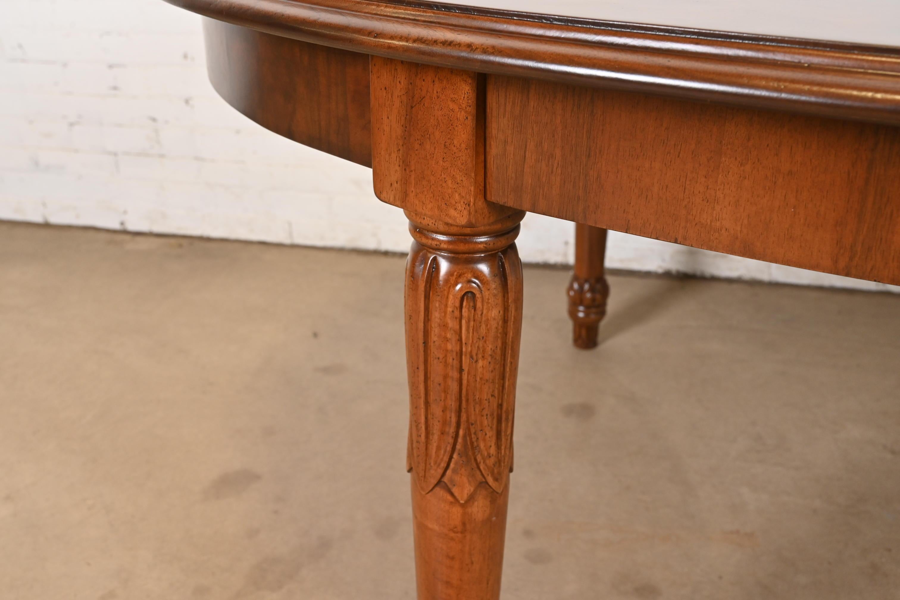 Italian Regency Louis XVI Burled Walnut Inlaid Dining Table, Newly Refinished For Sale 6