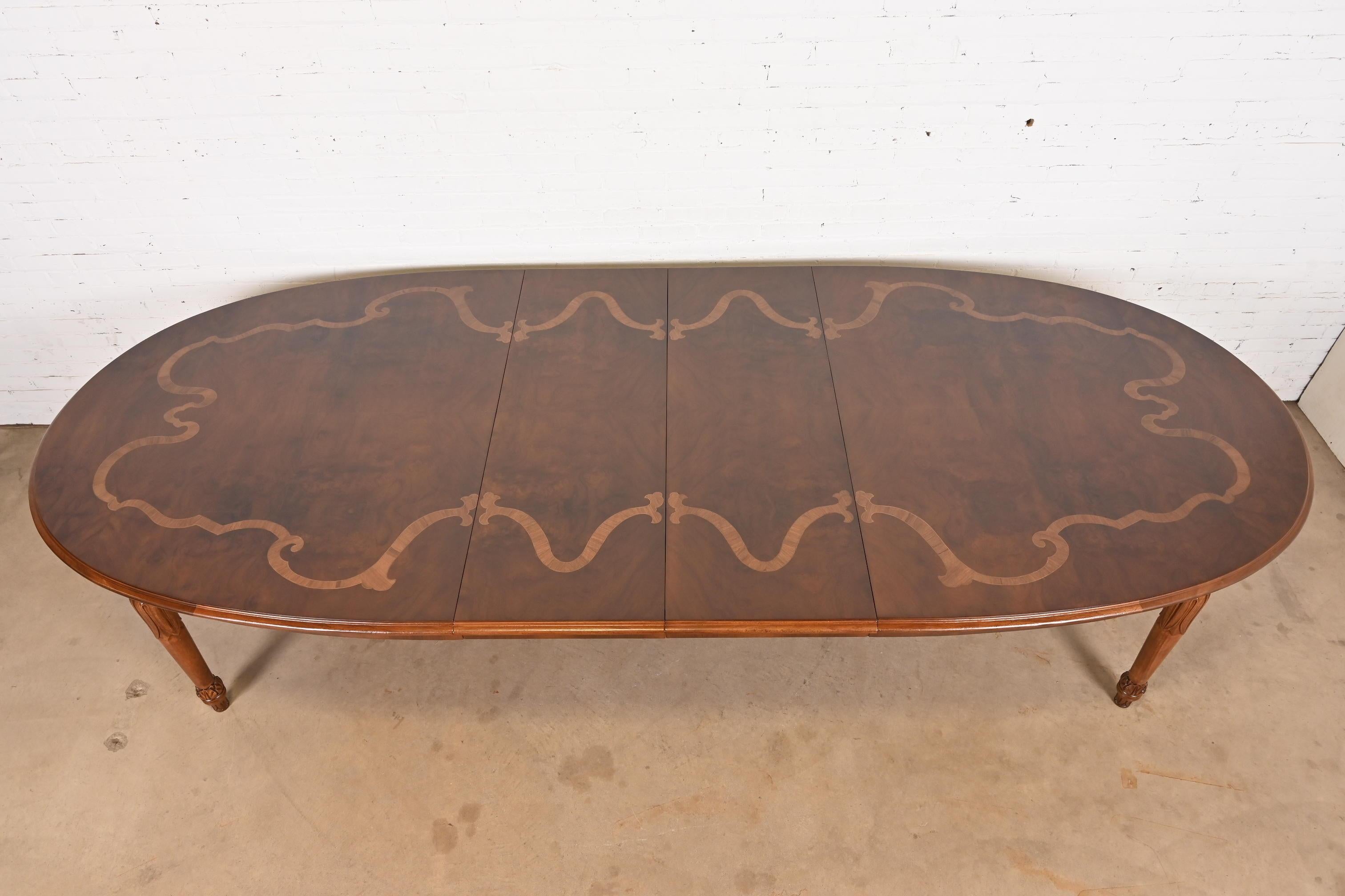 Italian Regency Louis XVI Burled Walnut Inlaid Dining Table, Newly Refinished For Sale 1