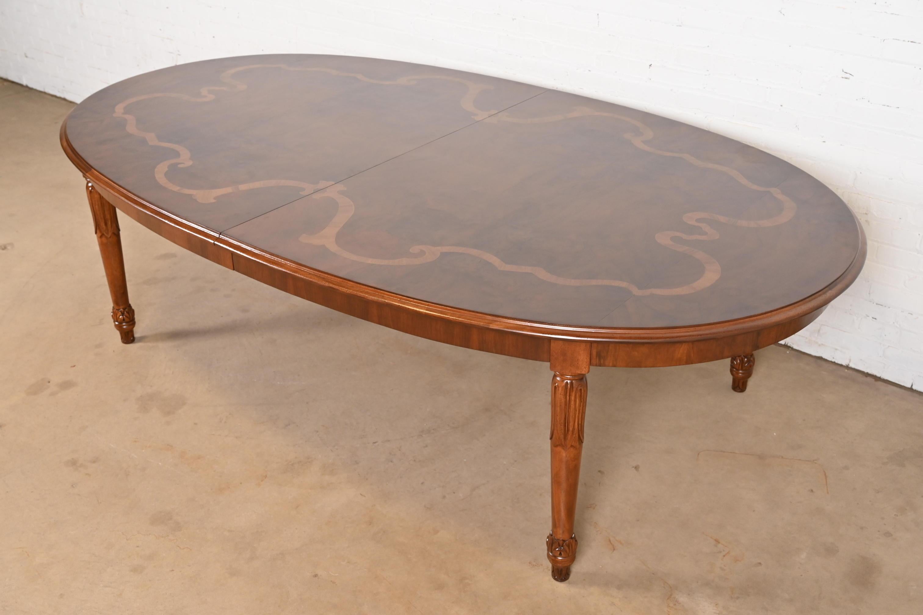 Italian Regency Louis XVI Burled Walnut Inlaid Dining Table, Newly Refinished For Sale 4