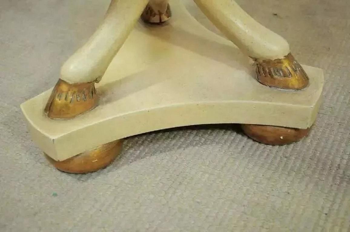 Italienische Regency Maison Jansen Stil Runde Rams Hoof Foot Low Beistelltische - Paar im Angebot 2