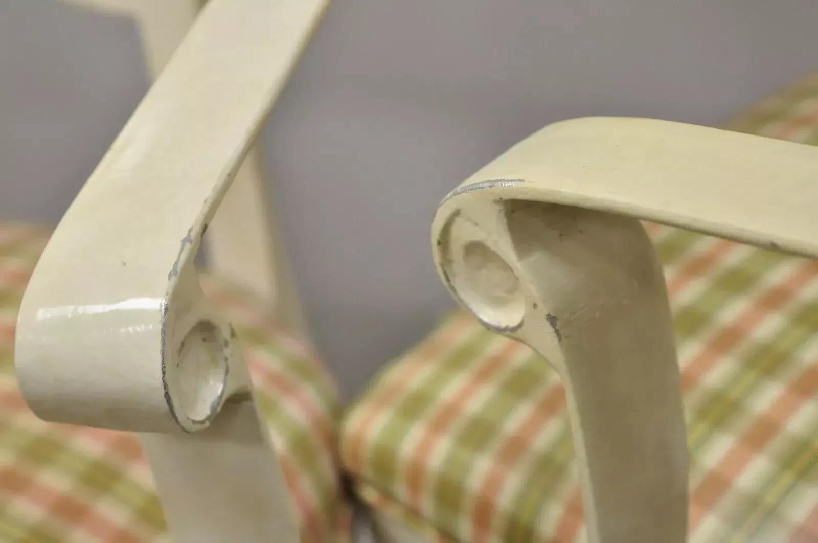 Silla con Pata de Sable de Aluminio Fundido Estilo Regencia Italiana por Veneman - Pareja en venta 2