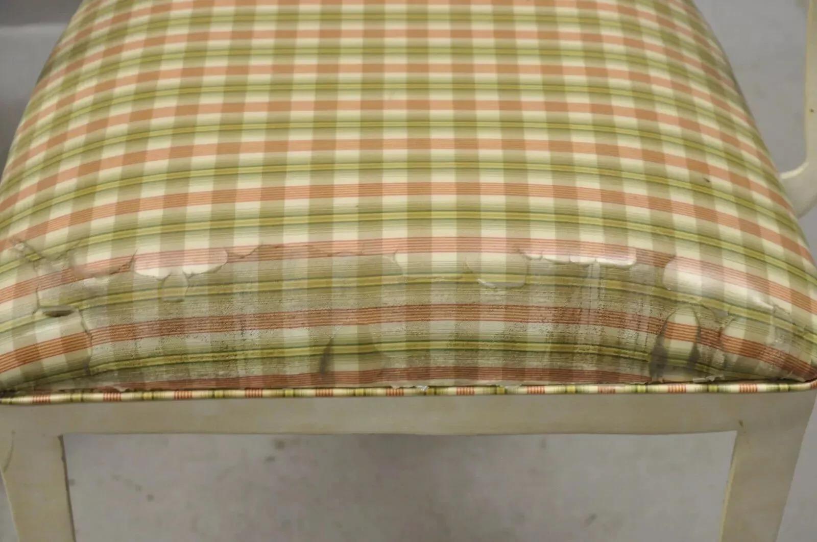 Silla con Pata de Sable de Aluminio Fundido Estilo Regencia Italiana por Veneman - Pareja en venta 4