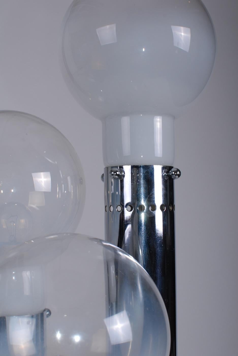 Italian Reggiani Space Age Aluminium Table Ceiling Lamp Glass Shades, 1970s For Sale 2