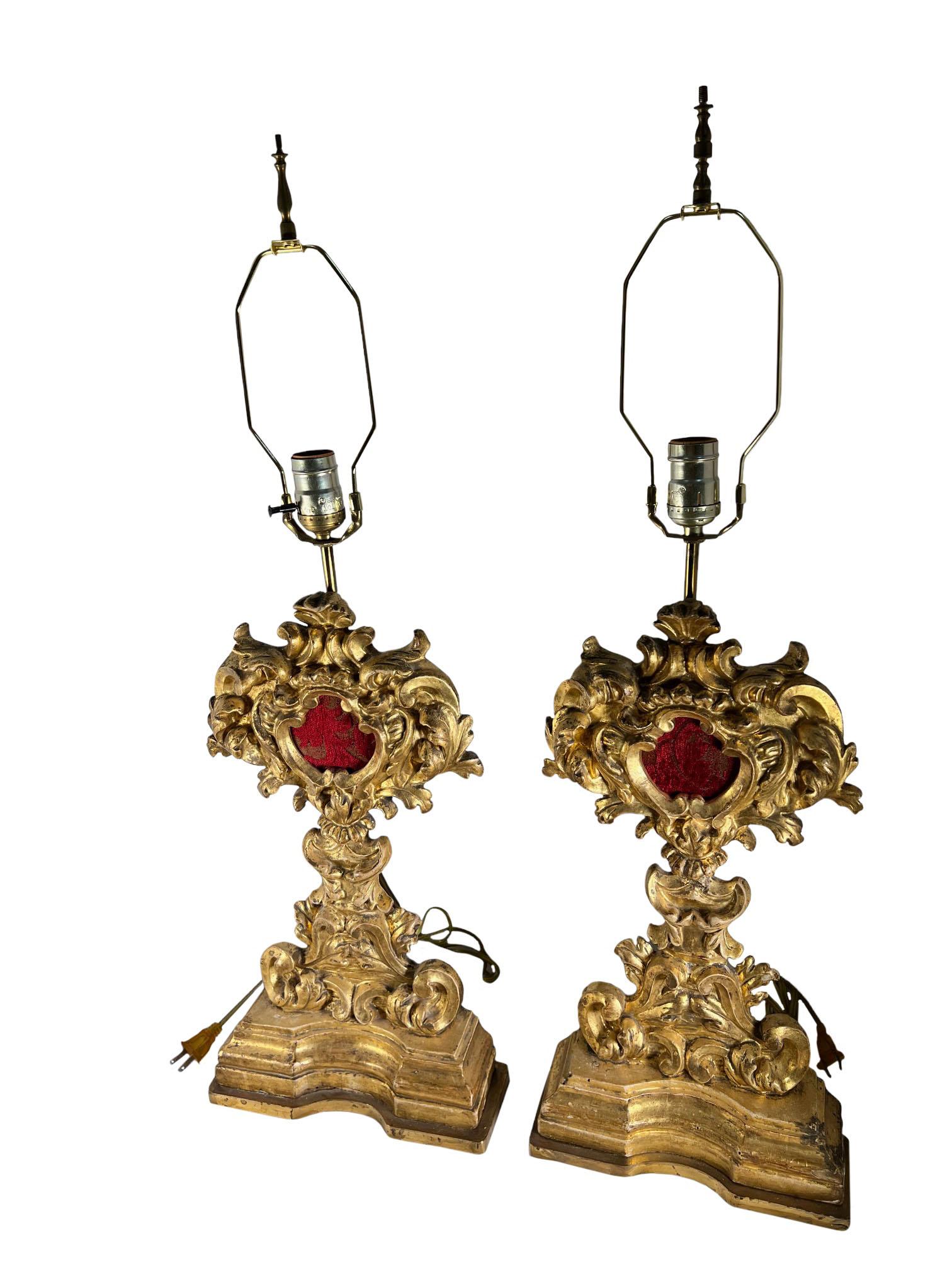 Fin du XVIIIe siècle Reliquaires italiens comme lampes en vente