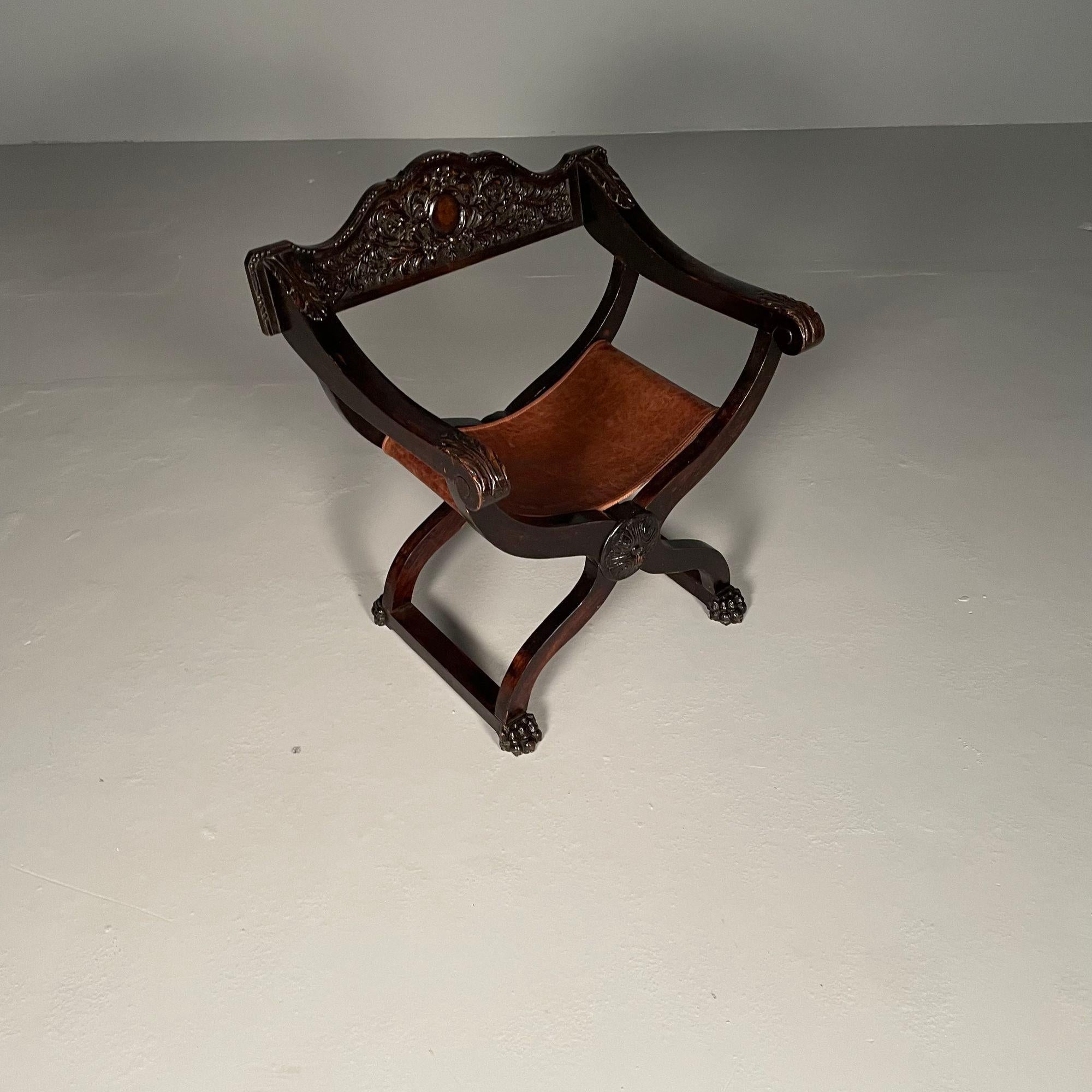 Chaise de bureau / à accoudoirs Renaissance italienne, sculptée, assise en cuir, 19e siècle en vente 14