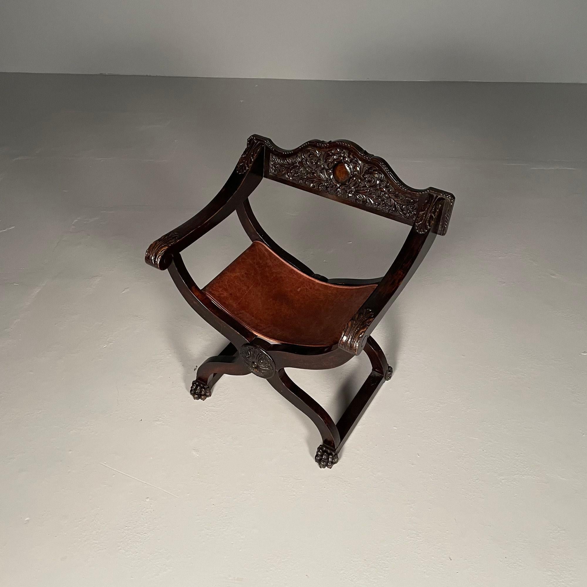 Chaise de bureau / à accoudoirs Renaissance italienne, sculptée, assise en cuir, 19e siècle Bon état - En vente à Stamford, CT