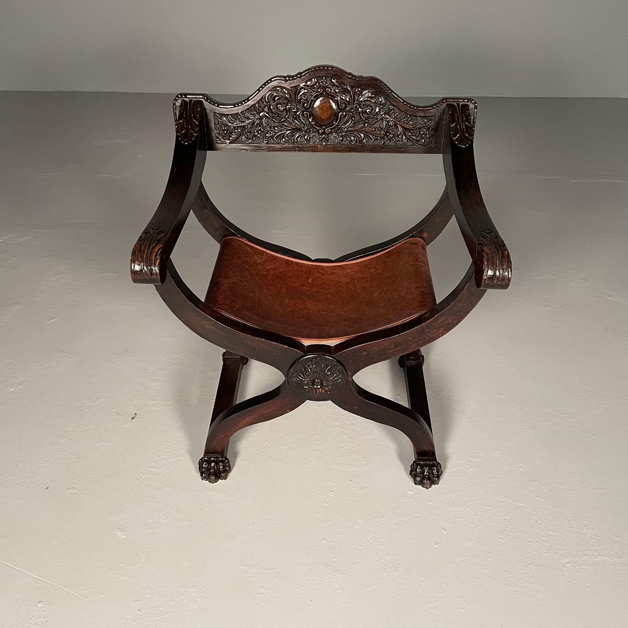 Chaise de bureau / à accoudoirs Renaissance italienne, sculptée, assise en cuir, 19e siècle en vente 3