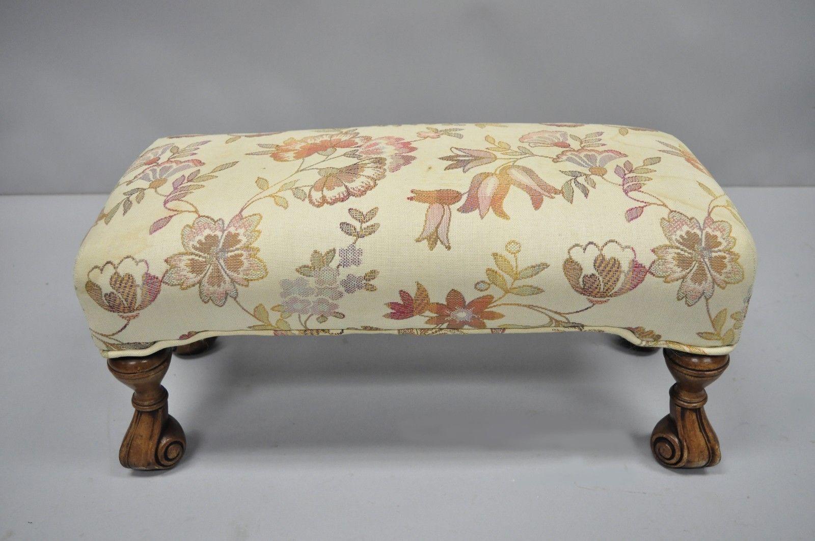 Antique Italian Renaissance petite walnut footstool. Item features solid wood construction, upholstered seat, nicely carved details, with great style and form early to mid-20th century.
Measurements: 10