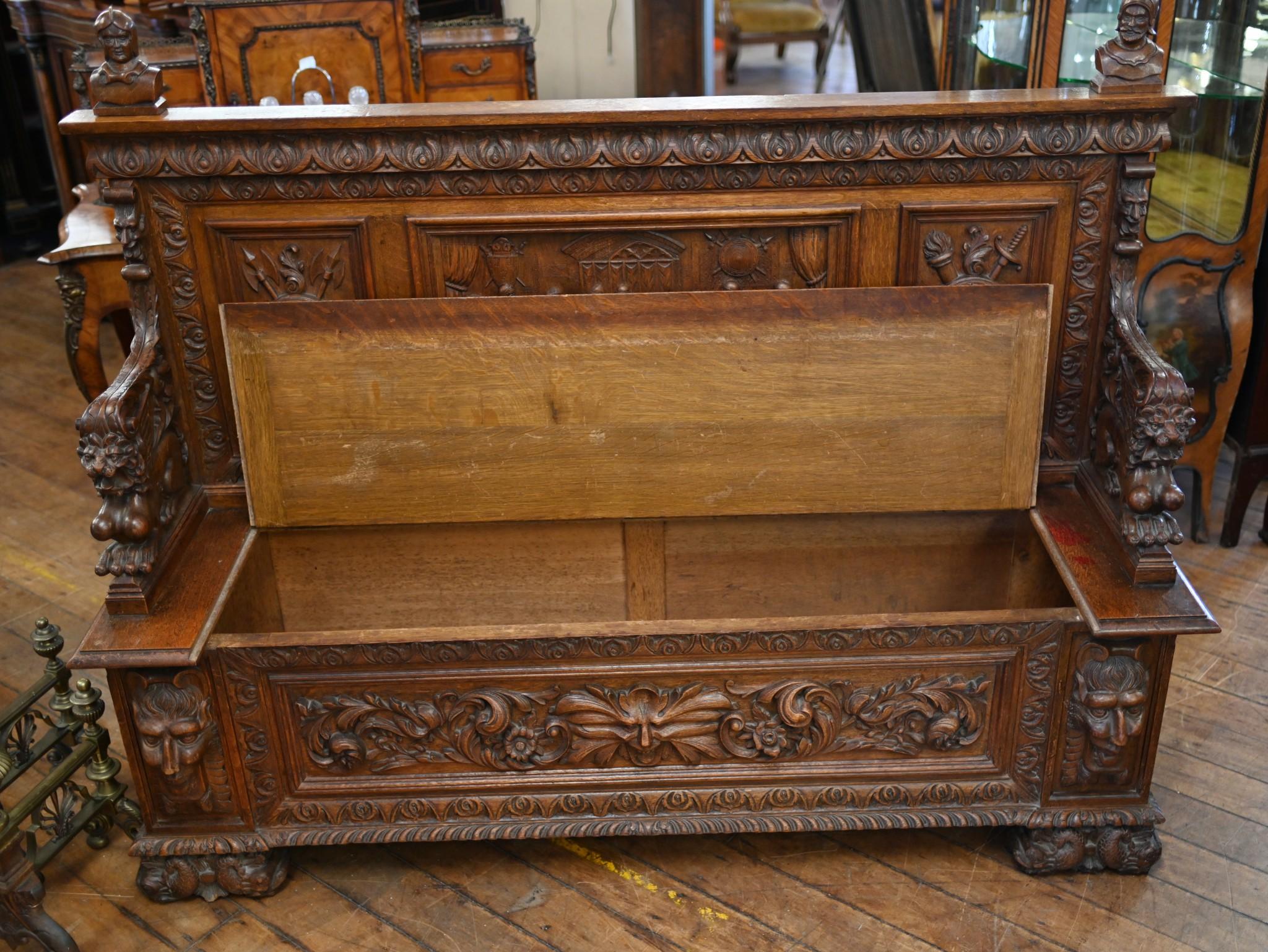 Late 19th Century Italian Renaissance Carved Bench Oak Settle 1880