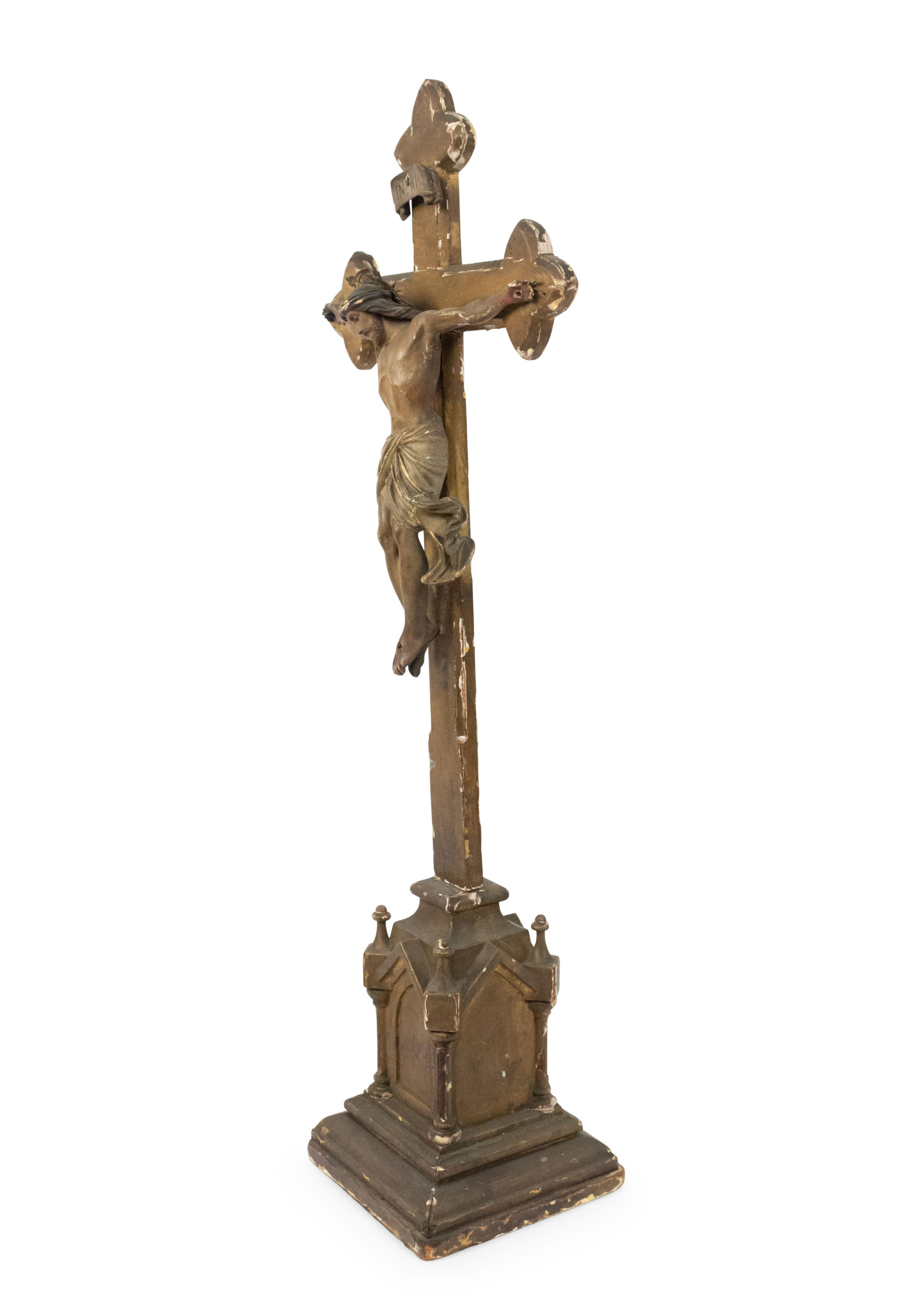 Italian Renaissance Carved Wood Crucifix In Good Condition For Sale In Queens, NY