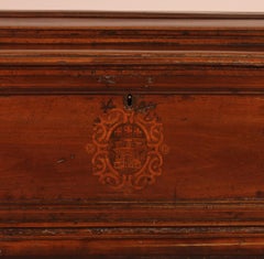 Italian Renaissance Cassone Or Wedding Chest In Walnut - 16th Century With Coat