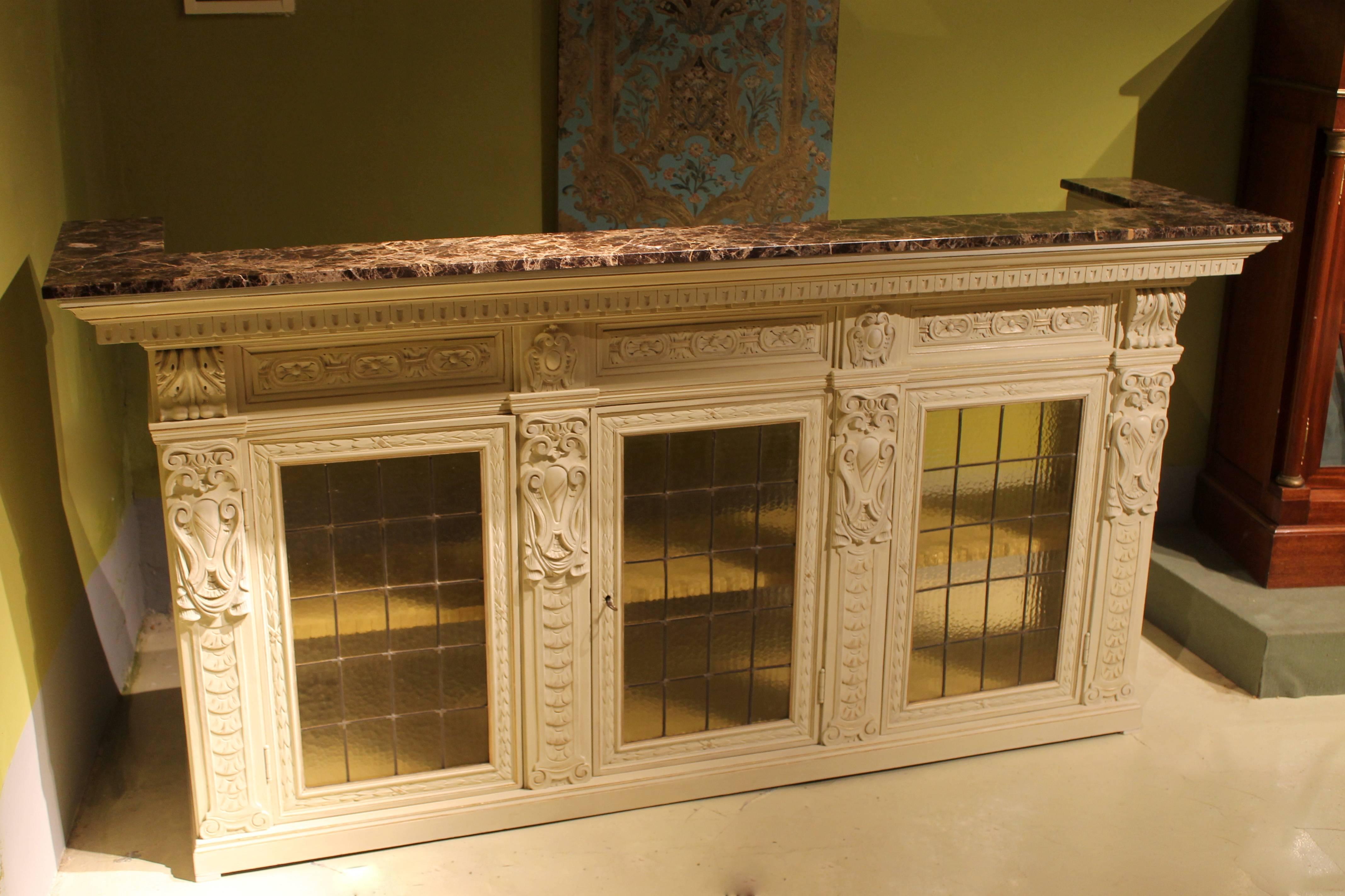 Italian Renaissance Revival Cream and Gold Lacquer Bar Counter with Marble Top 1