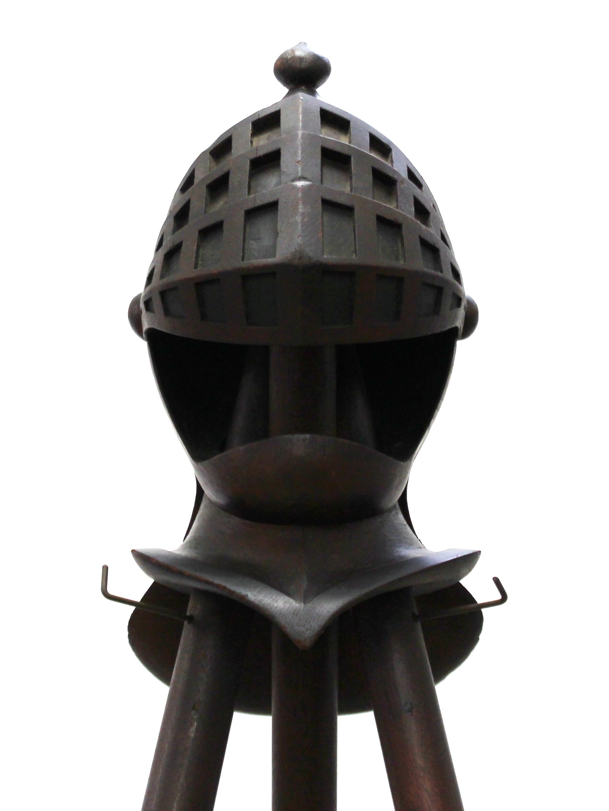Italian Renaissance Revival Easel with Jousting Lances & Knight Helmet Finial In Good Condition In Astoria, NY