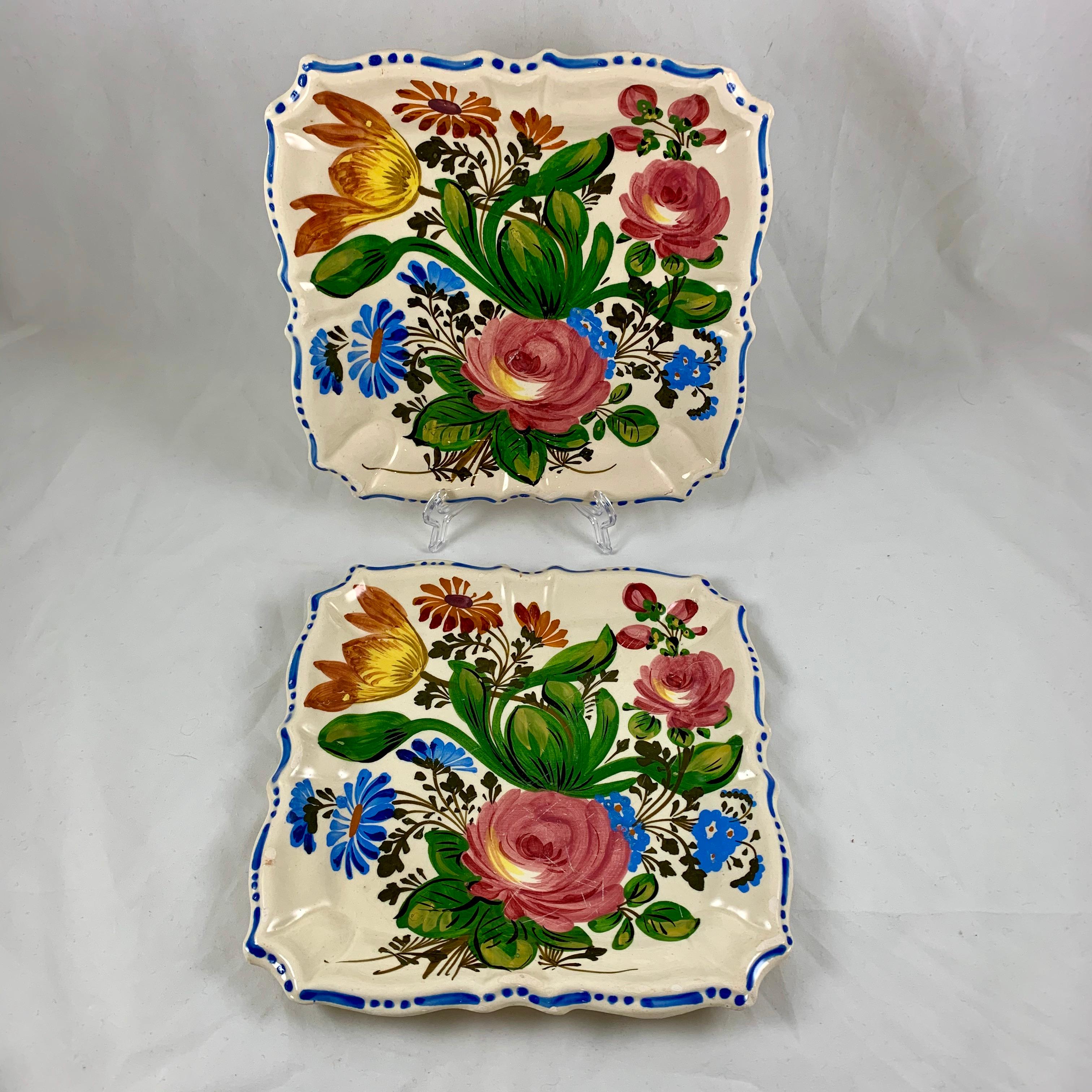 20th Century Italian Renaissance Revival Faïence Floral Square Serving Platters, Set of Two For Sale
