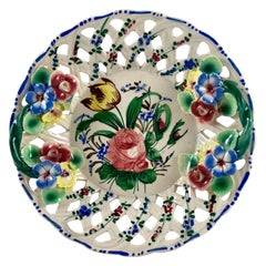 Assiette vide-poche néo-renaissance italienne Faïence Nove Rose avec appliques ajourées