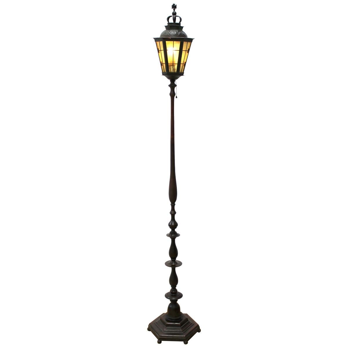 Italian Renaissance Revival Lantern Floor Lamp in Cast Bronze and Repousse Brass