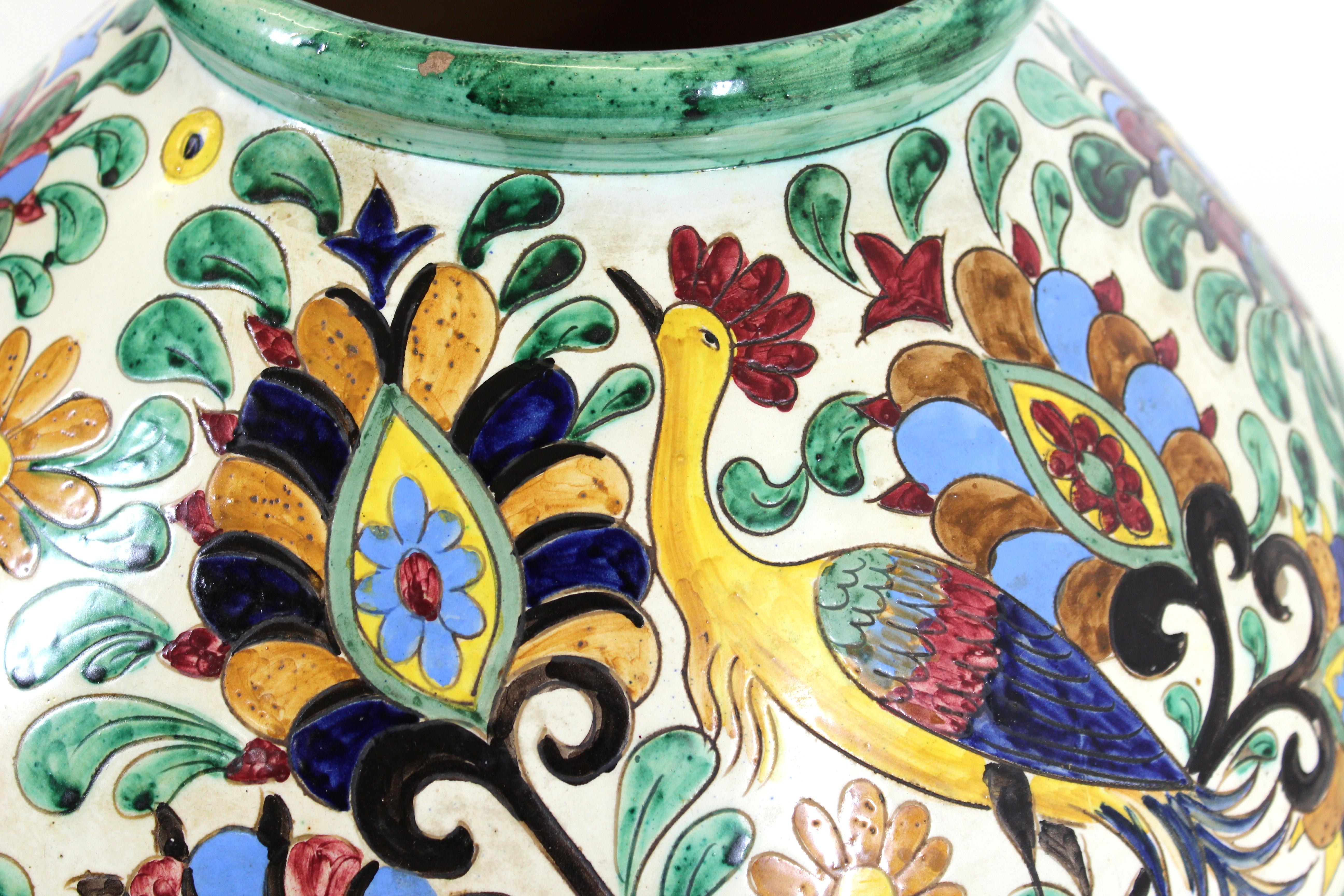 Italian Renaissance Revival Majolica Sgrafitto Centerpiece Vase For Sale 4
