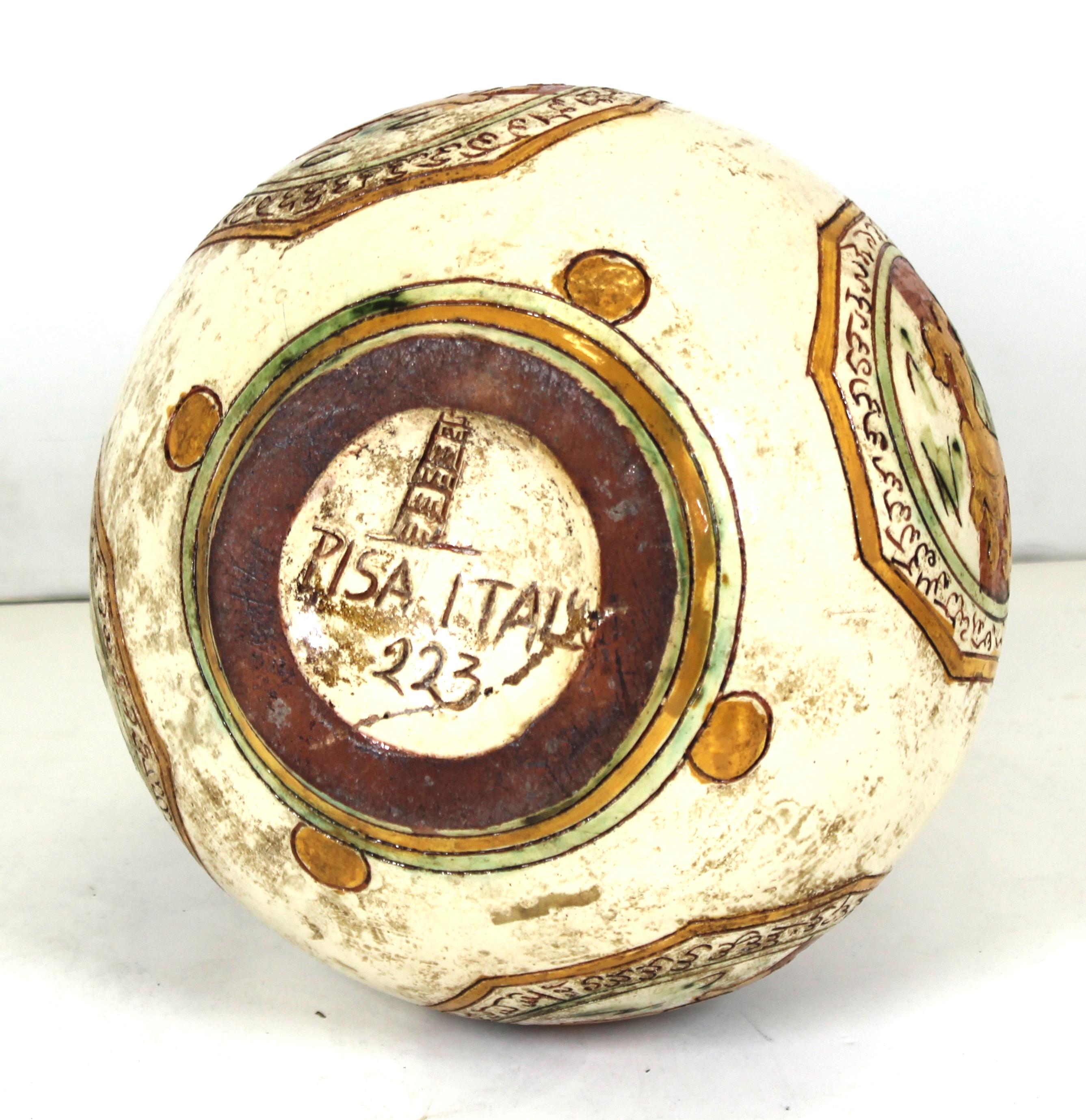 Italienischer Sgraffito-Krug aus Keramik im Renaissance-Stil mit Drachenmotiv im Angebot 3