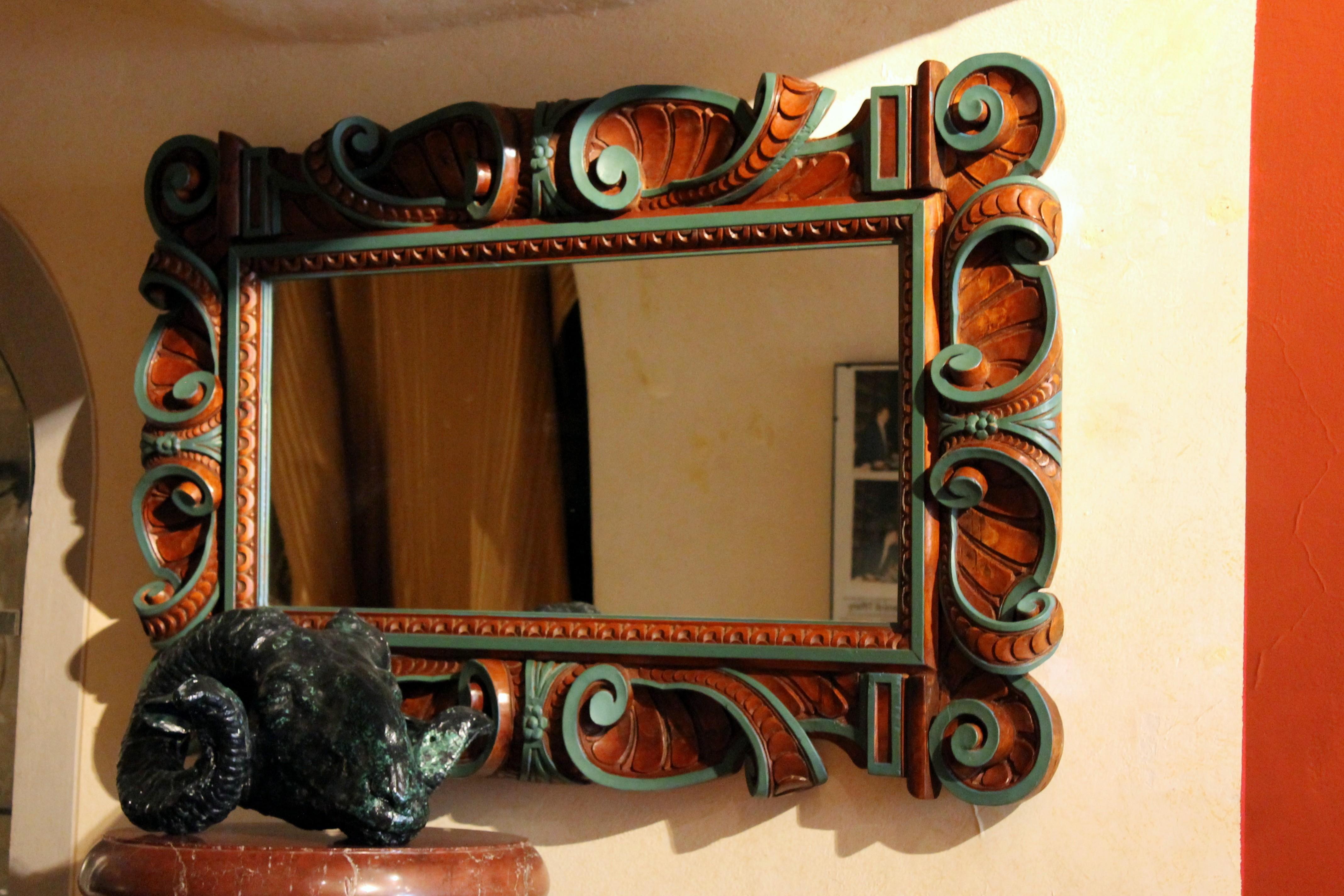 Italian Renaissance Revival Style Frame Mirror Carved and Lacquer Walnut Wood For Sale 10
