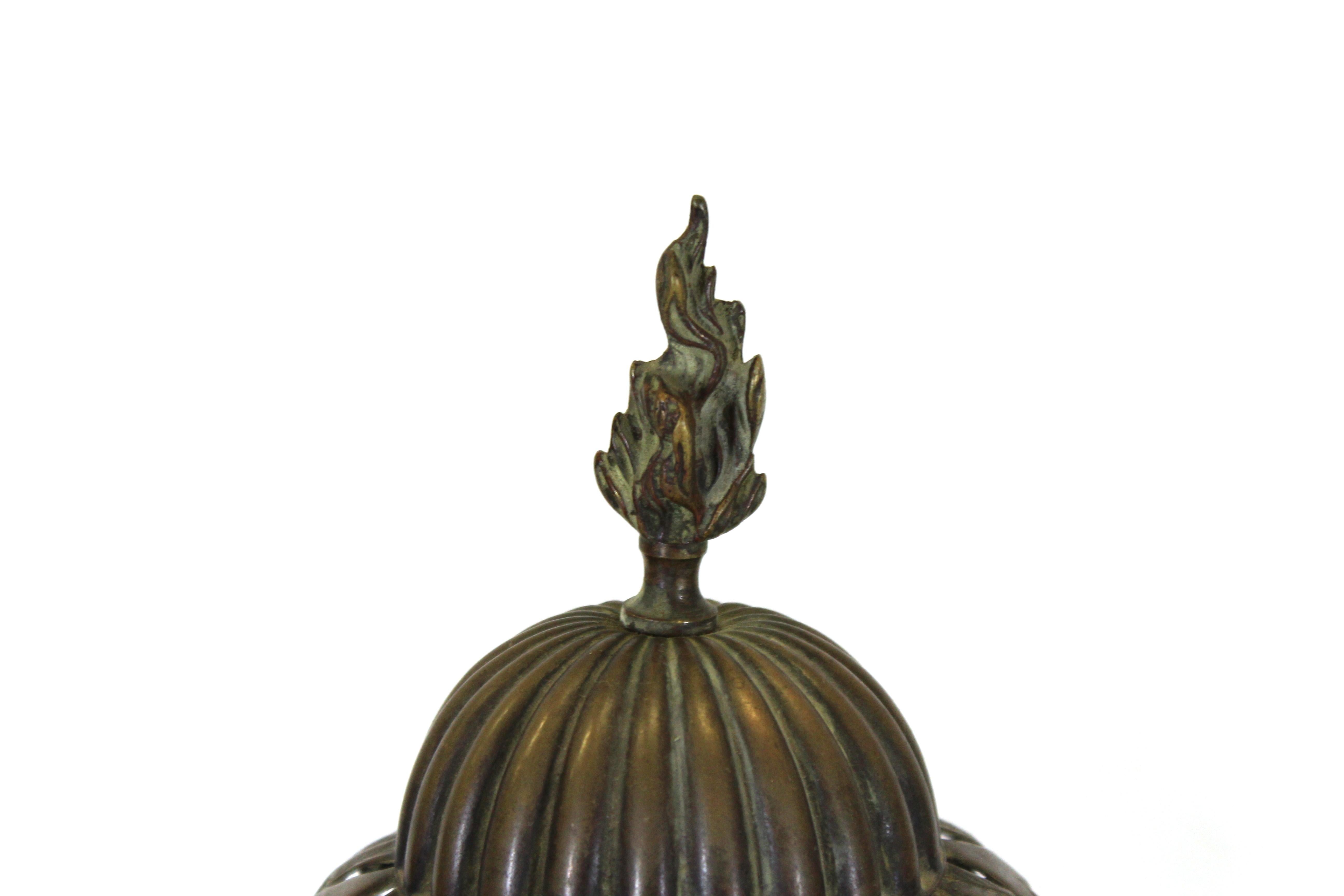 Italian Renaissance Revival Table Lamps in Brass Repousse and Cast Bronze In Good Condition For Sale In New York, NY