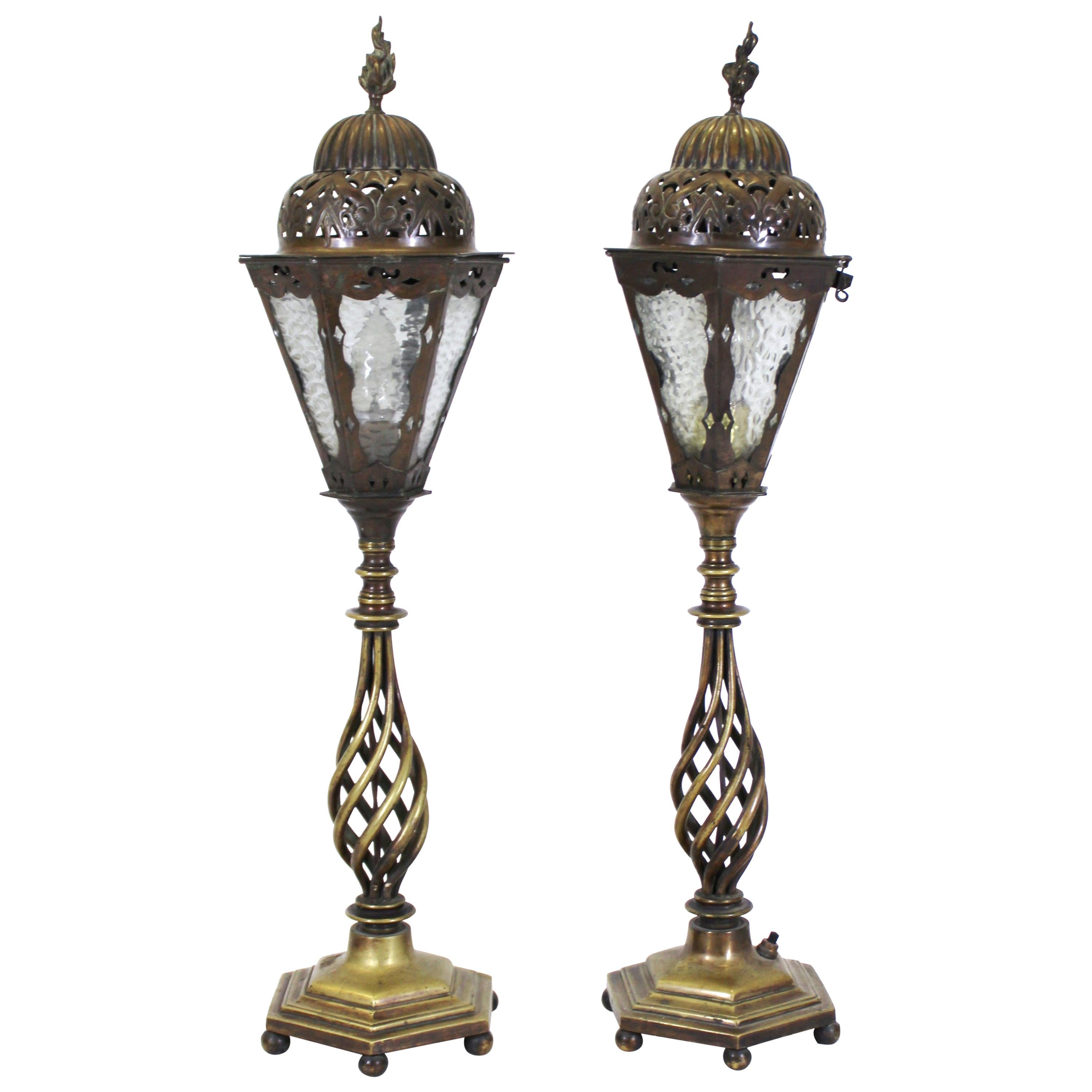 Italian Renaissance Revival Table Lamps in Brass Repousse and Cast Bronze For Sale