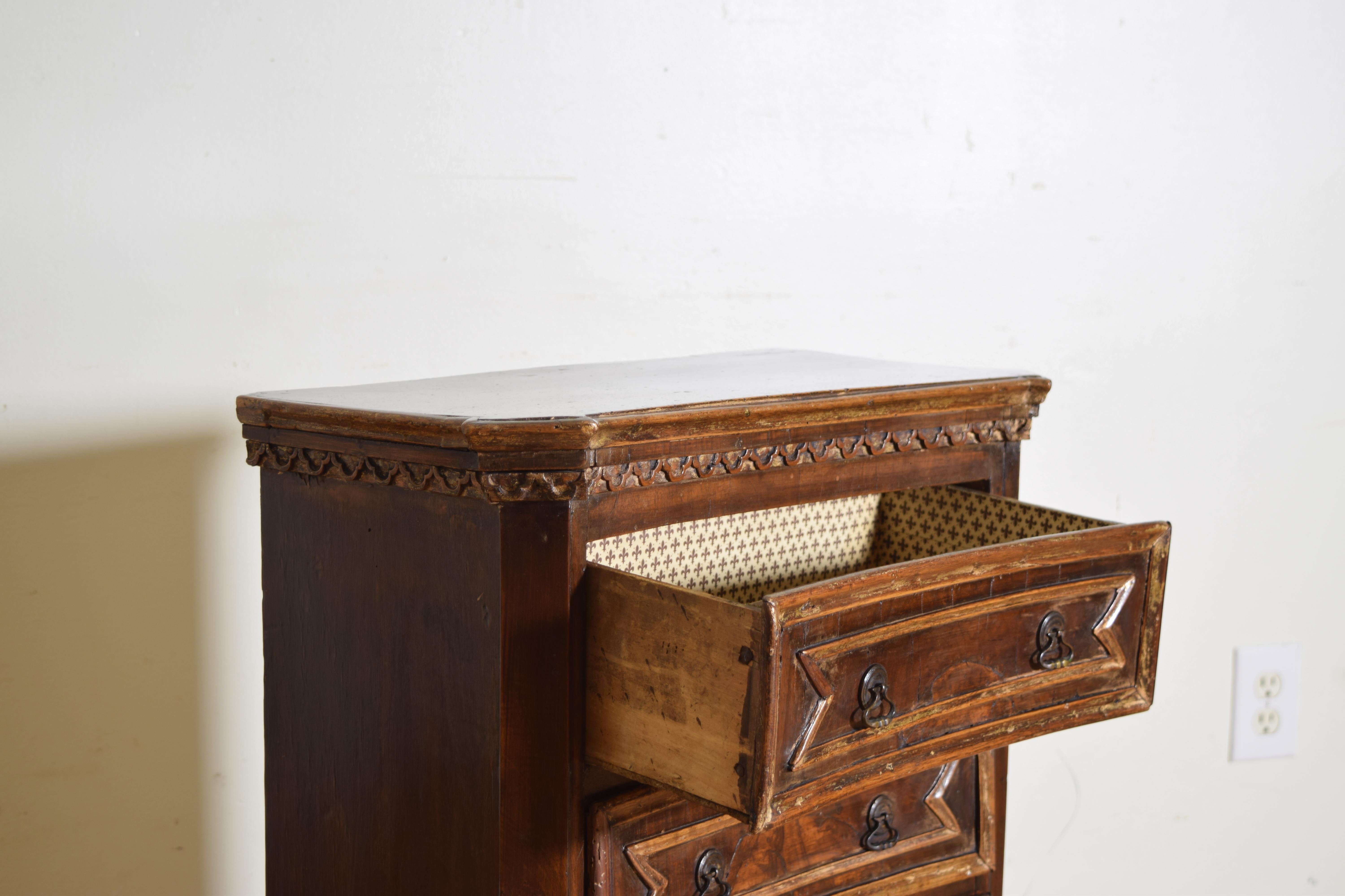 Italian Renaissance Revival Walnut & Giltwood 5-drawer Comodino, late 19th cen. 4