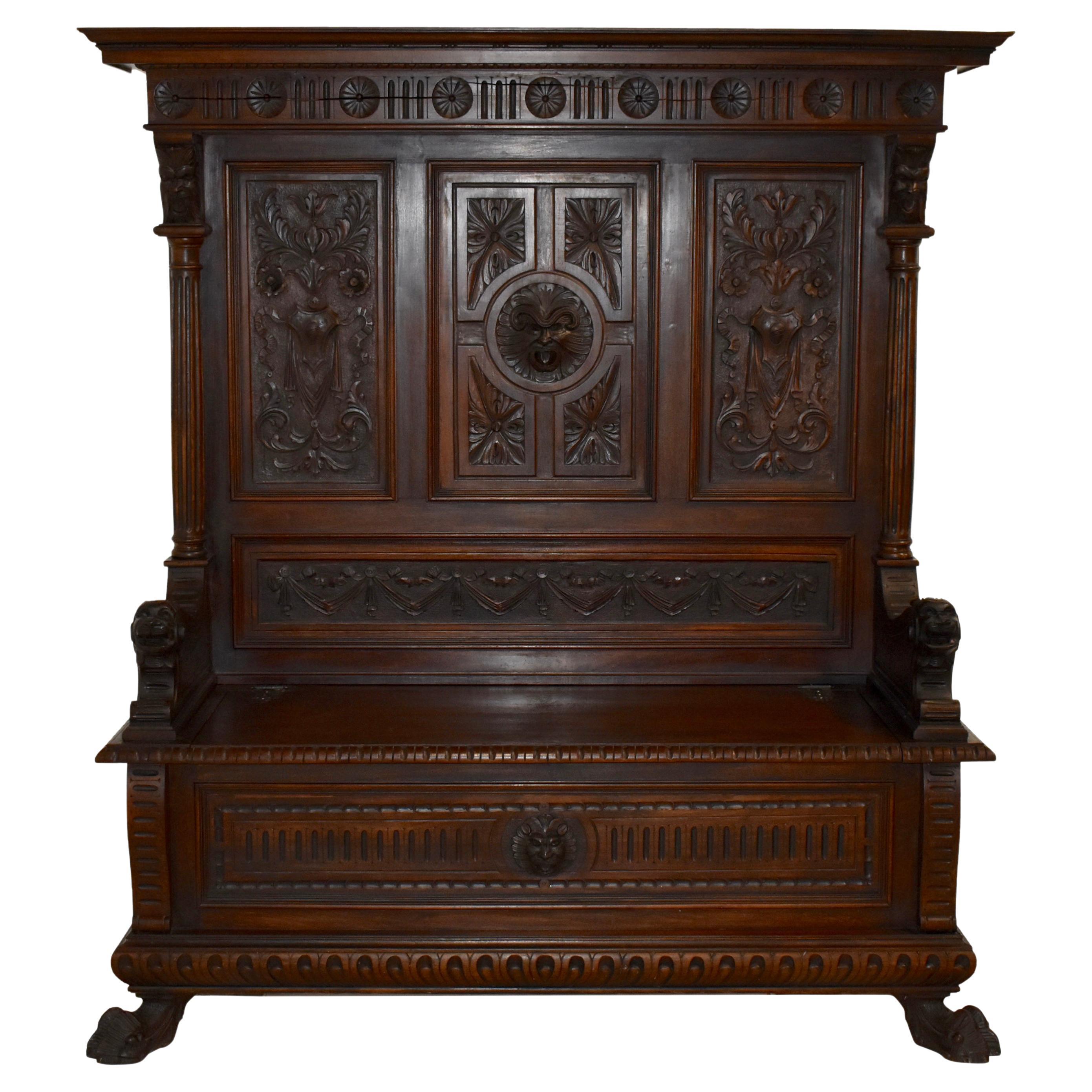 Italian Renaissance Revival Walnut Hall Bench with Green Man Motif, circa 1900