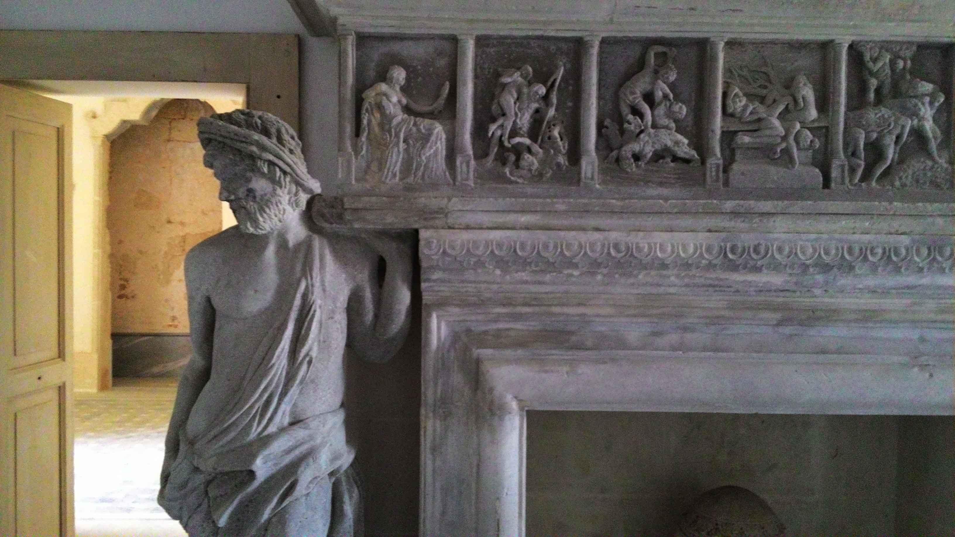 Italian Renaissance Style Fireplace, Gods, Monumental Hand-Carved in Limestone. For Sale 4