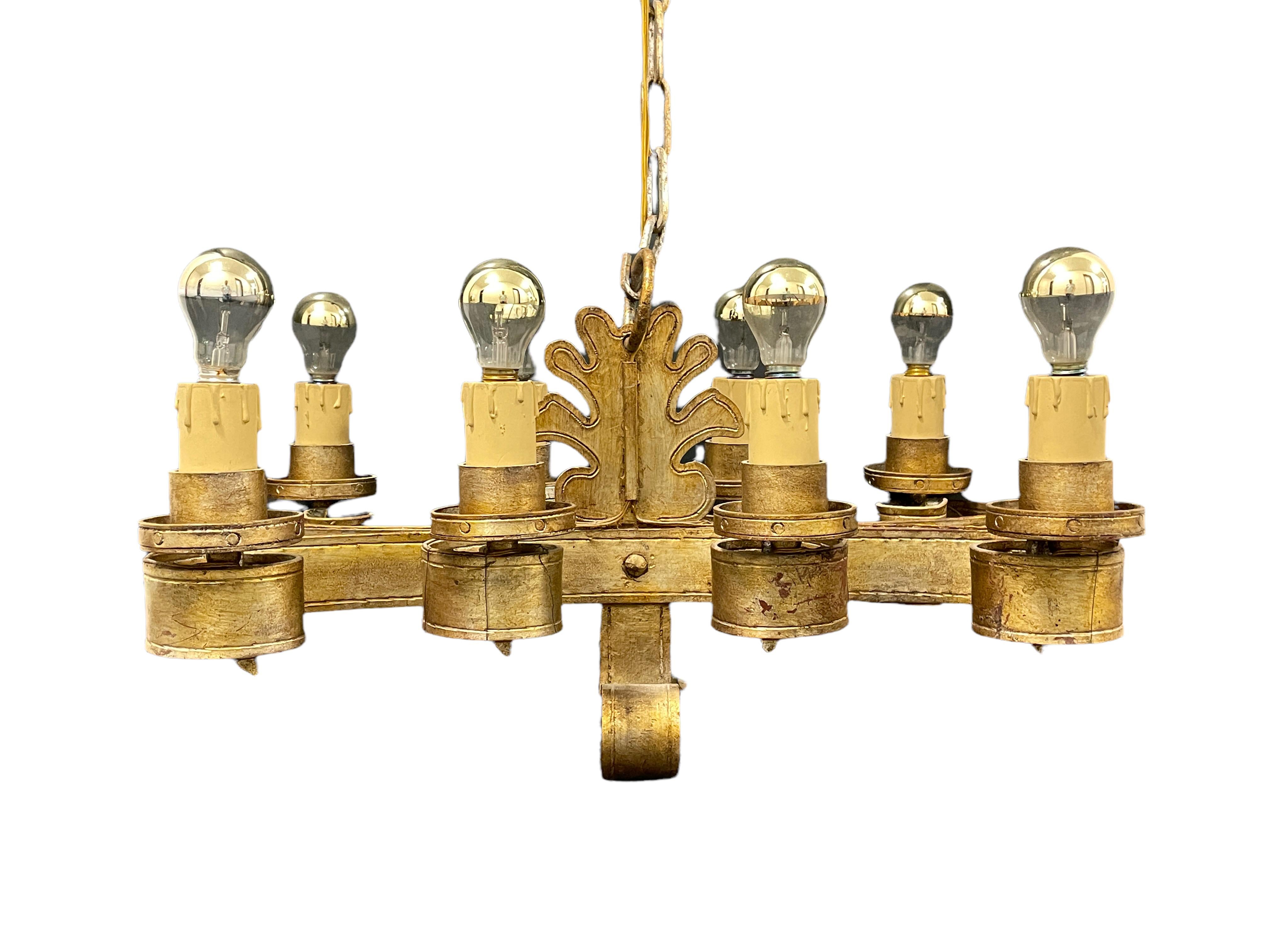 Italian Renaissance Style Gilt Iron Chandelier Tole Toleware, Vintage, 1960s For Sale 4