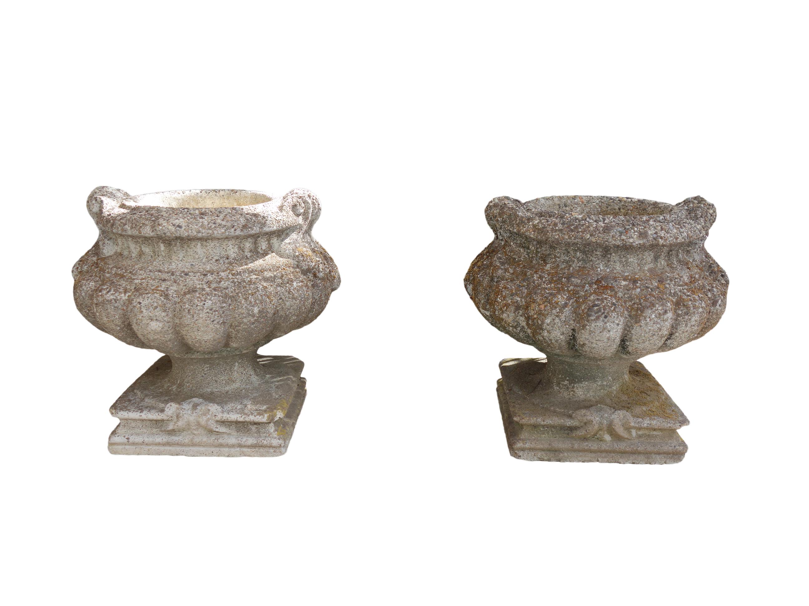 Italian Renaissance Style Grisaglia Cast Stone Bacellati Vessel Planters 2 Pairs In Good Condition In Encinitas, CA