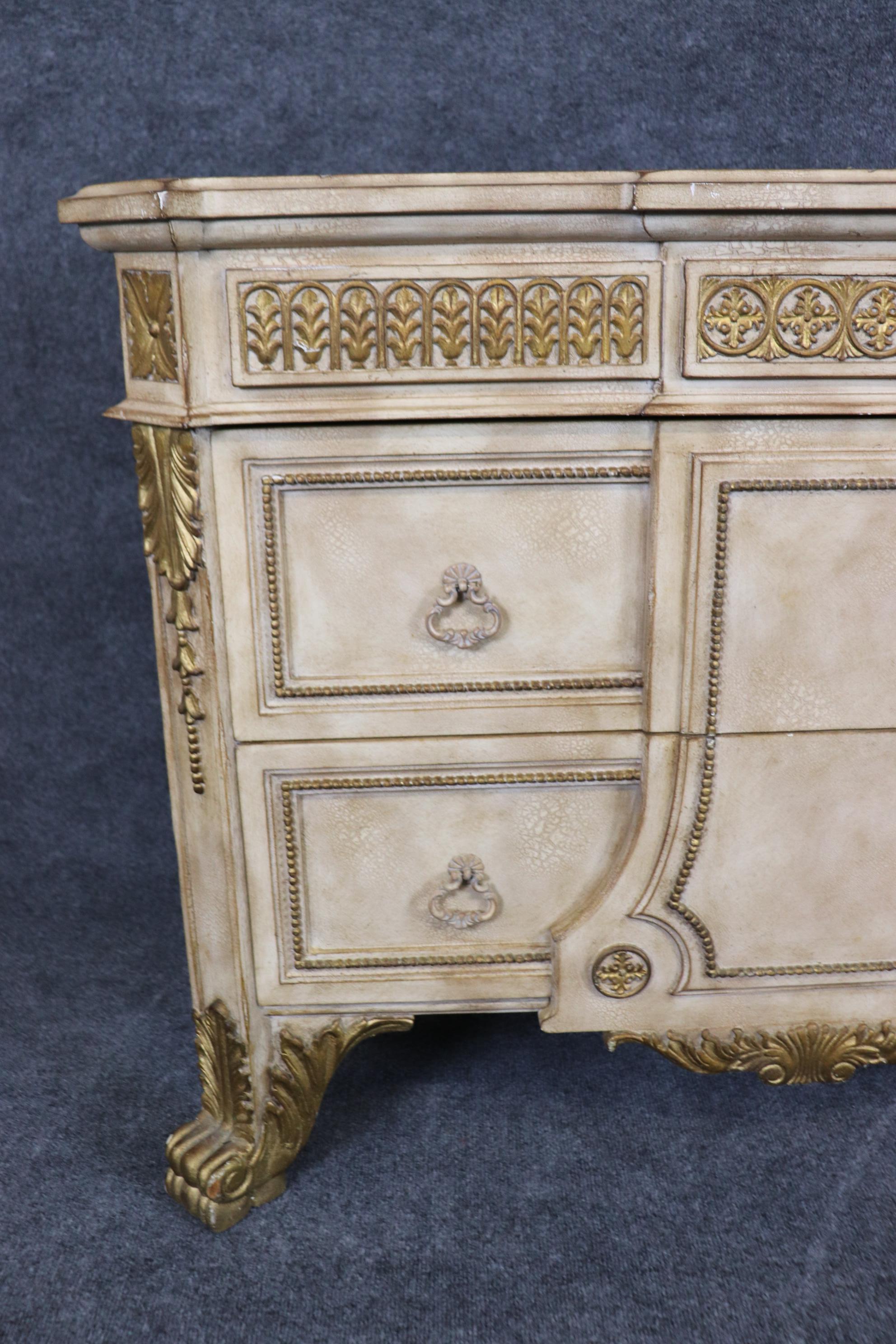 Italian Renaissance Style Paint Decorated and Gilt Commode  For Sale 5