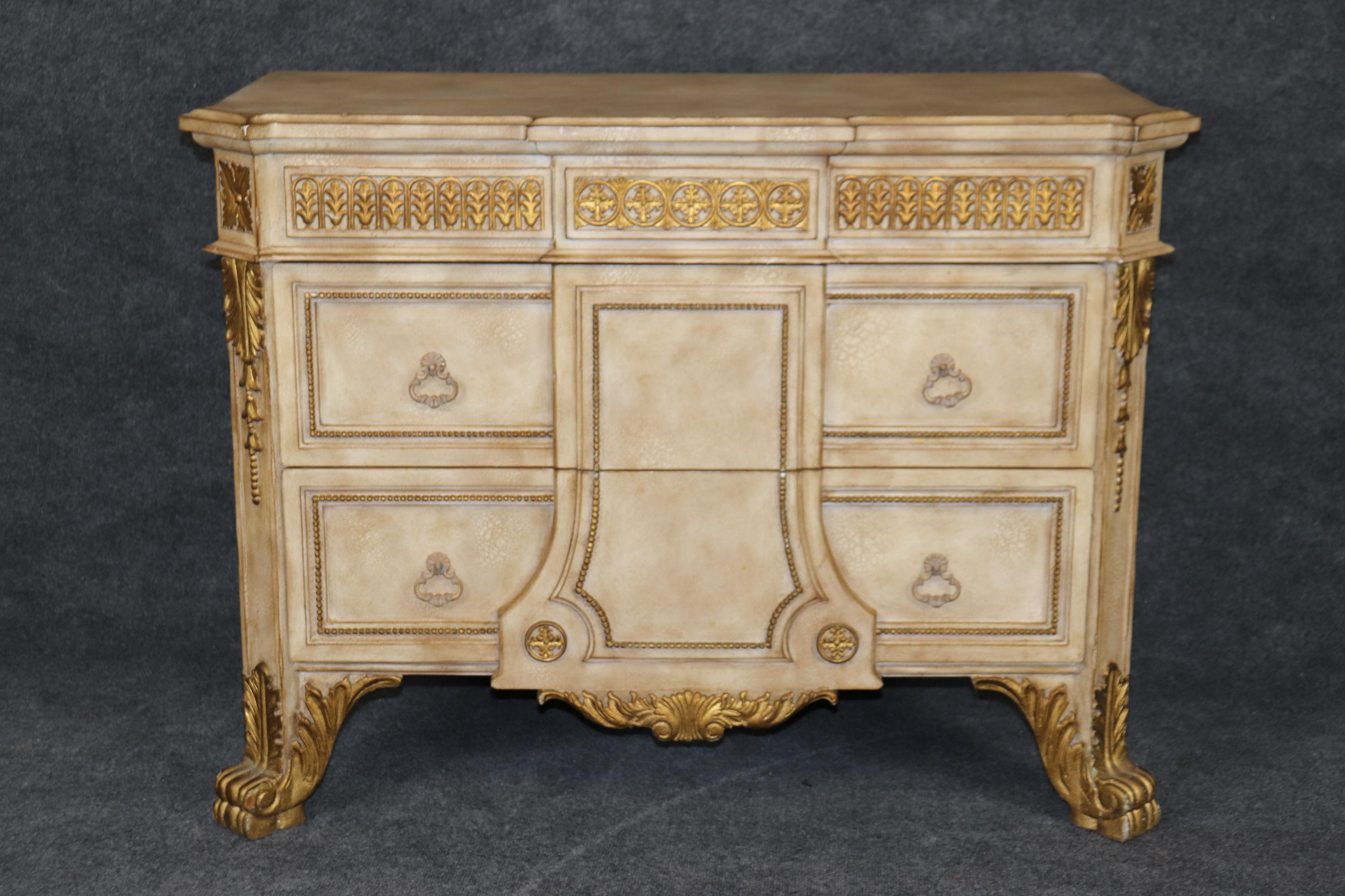 Italian Renaissance Style Paint Decorated and Gilt Commode  In Good Condition For Sale In Swedesboro, NJ