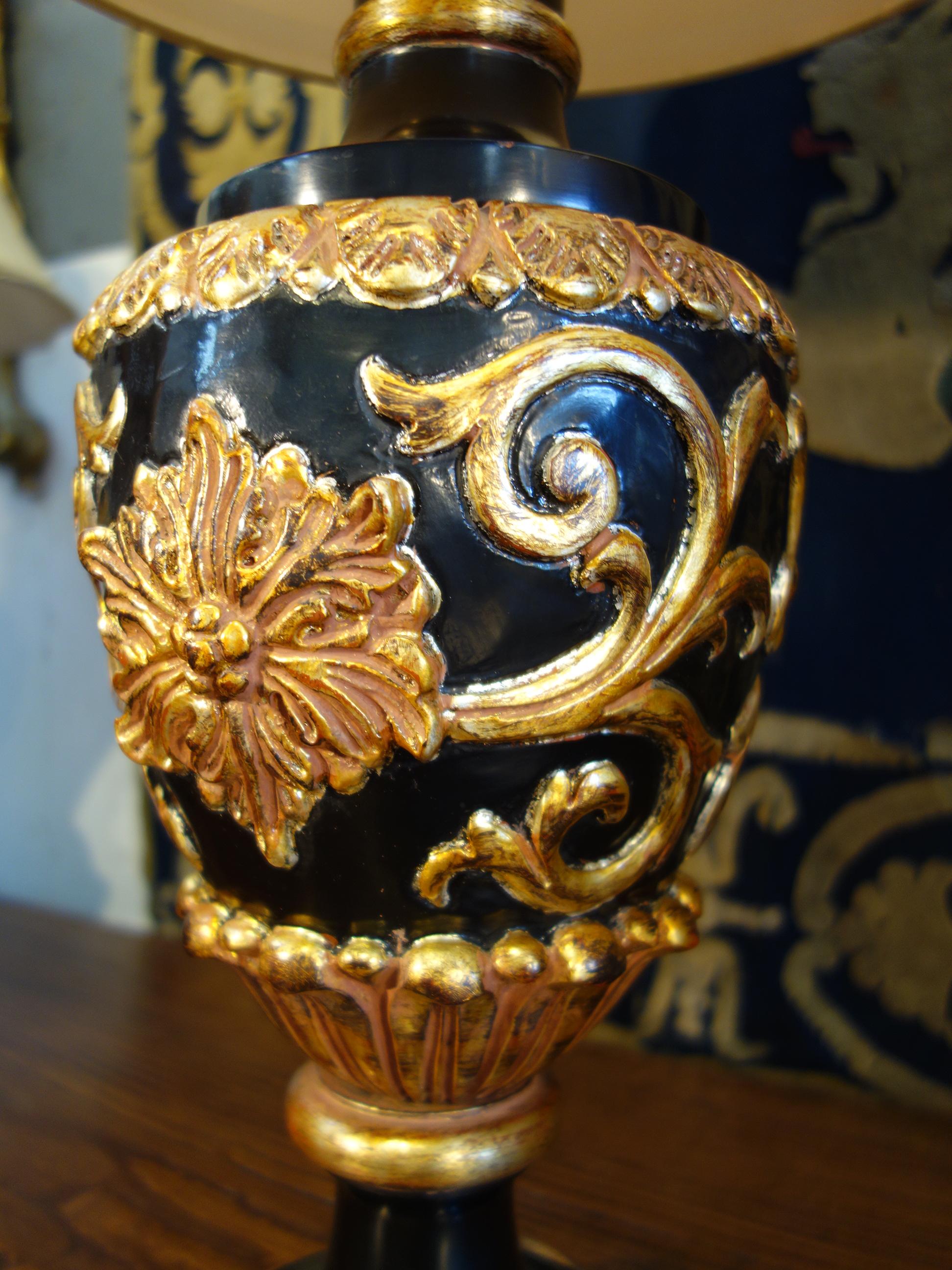 Italienische vergoldete Marbro-Tischlampen im Renaissance-Stil, um 1950, Paar im Angebot 1