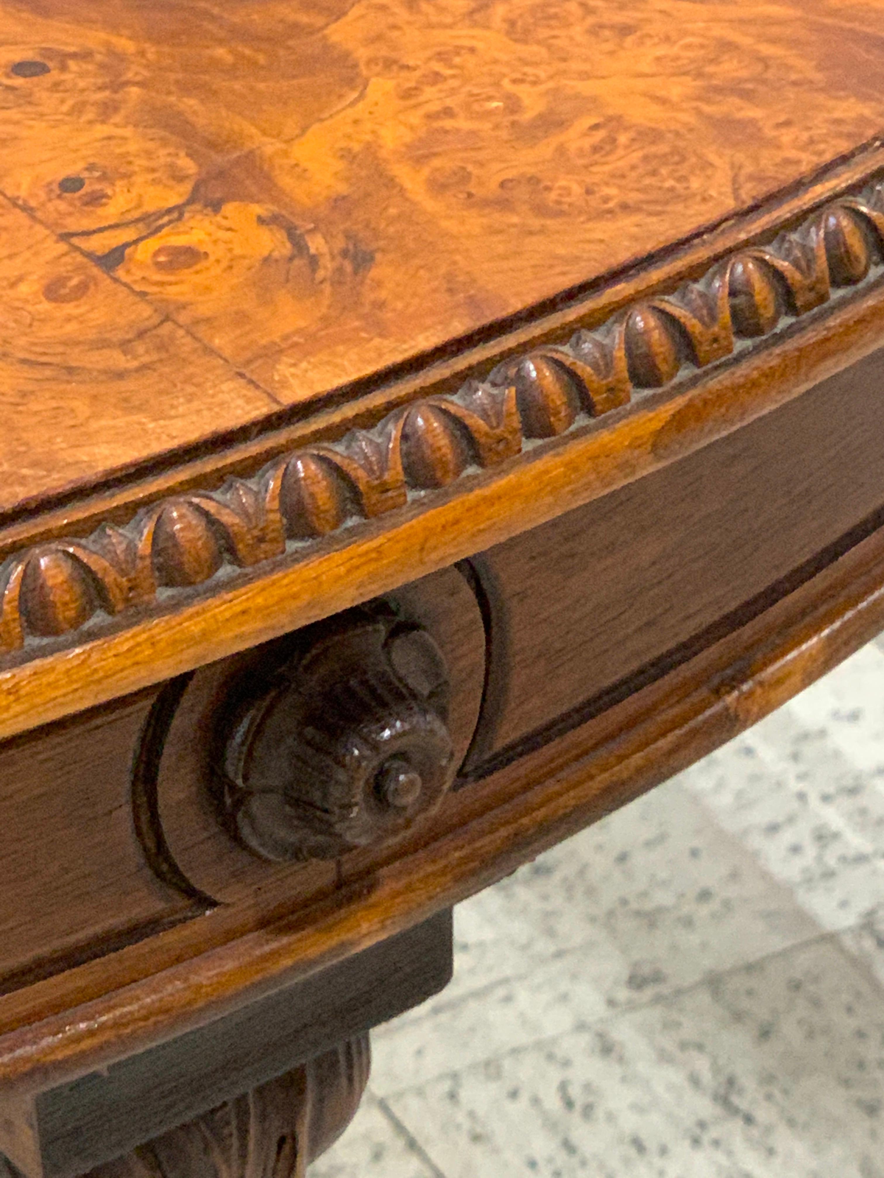 20th Century Italian Renaissance Style Walnut and Burl Round Table For Sale