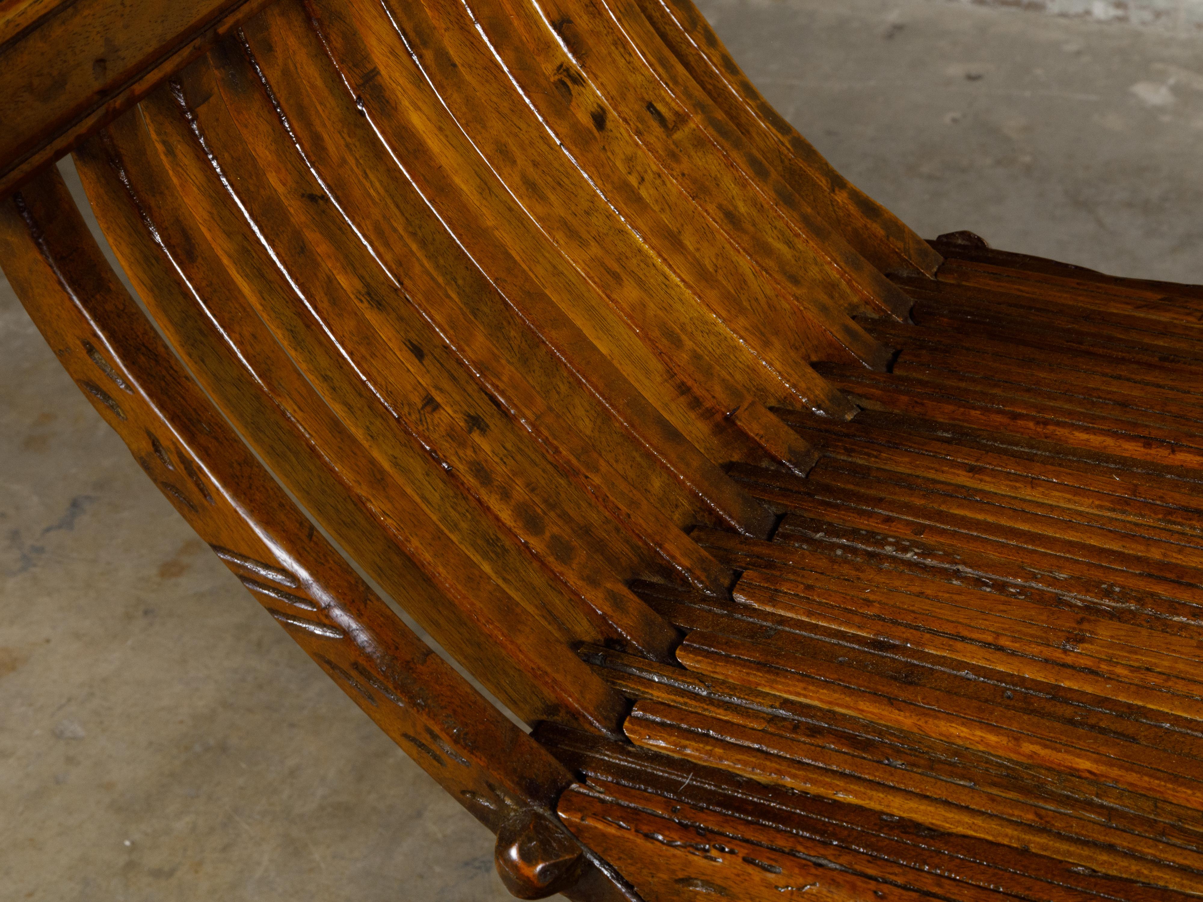 20th Century Italian Renaissance Style Walnut Savonarola Folding Chair circa 1900 For Sale