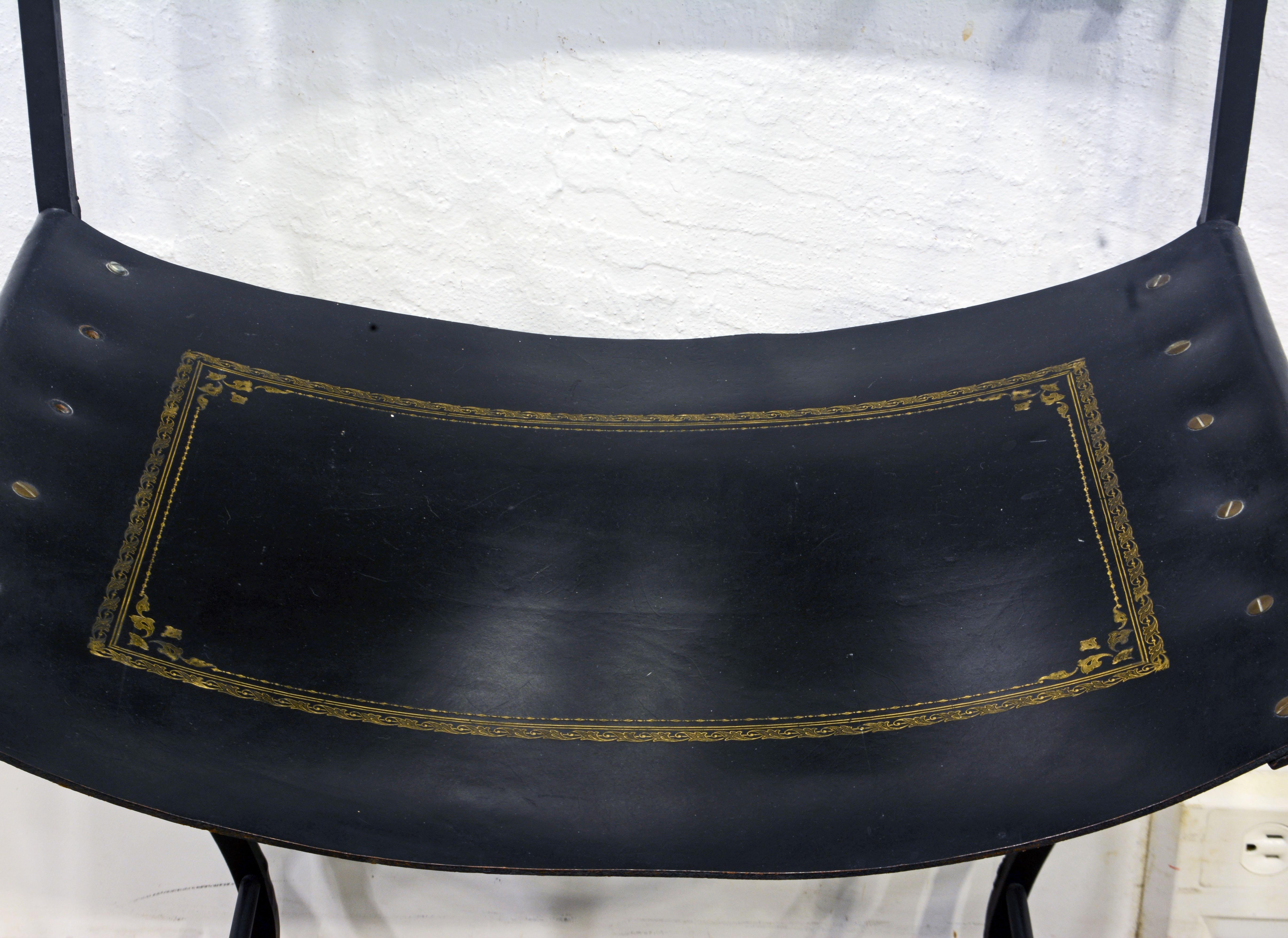Italian Renaissance Style Wrought Iron and Brass Savonarola Chair, 20th Century In Good Condition In Ft. Lauderdale, FL