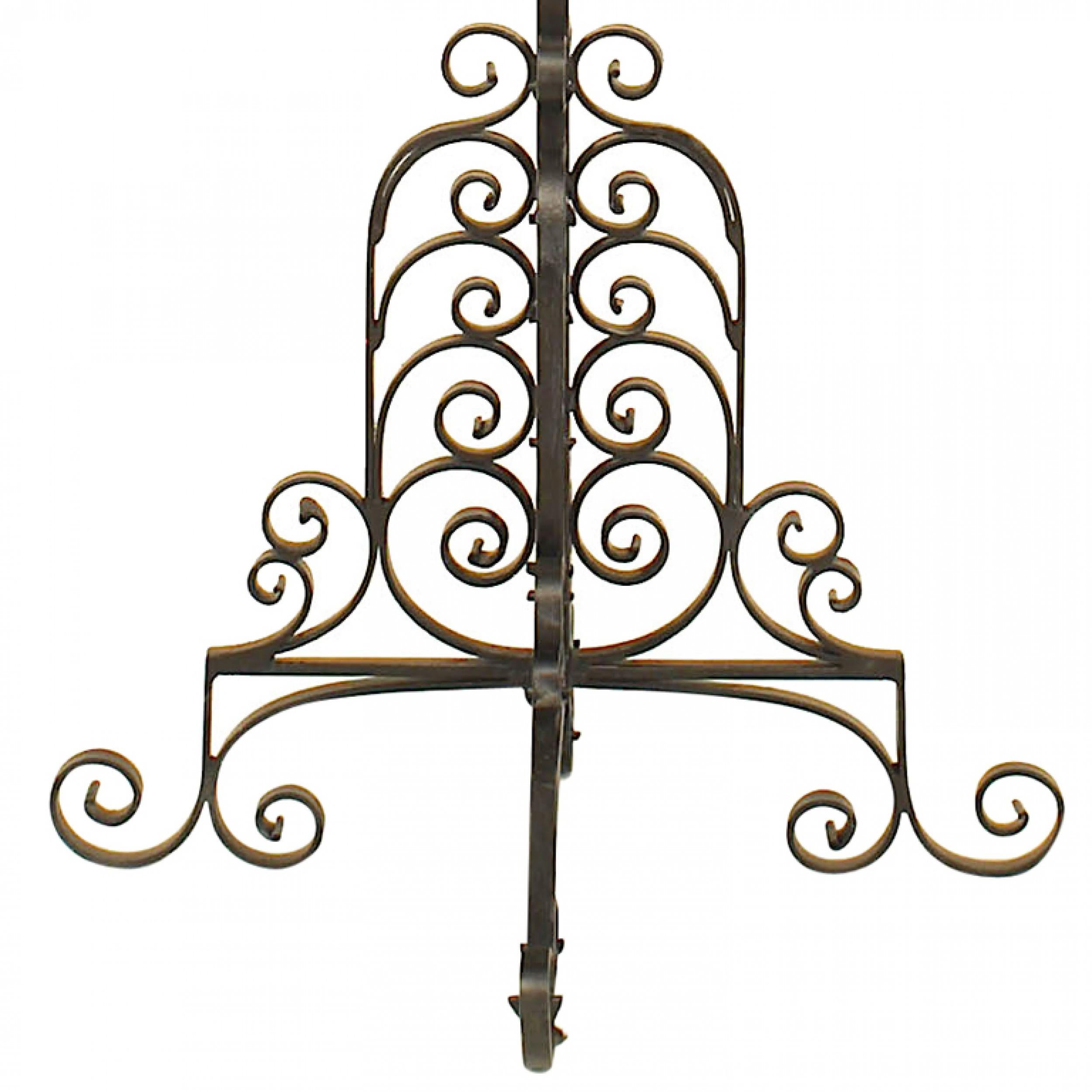 Italienische Renaissance Stil Schmiedeeisen Boden Fackel (Vergoldet) im Angebot