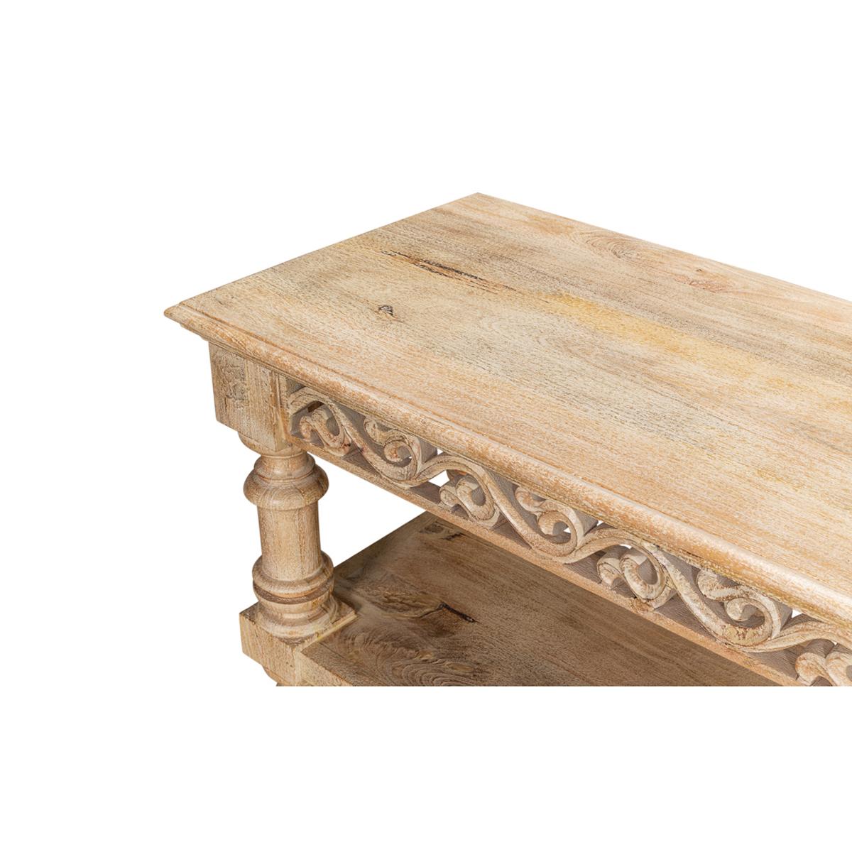 Asiatique Table console à trois niveaux de la Renaissance italienne en vente