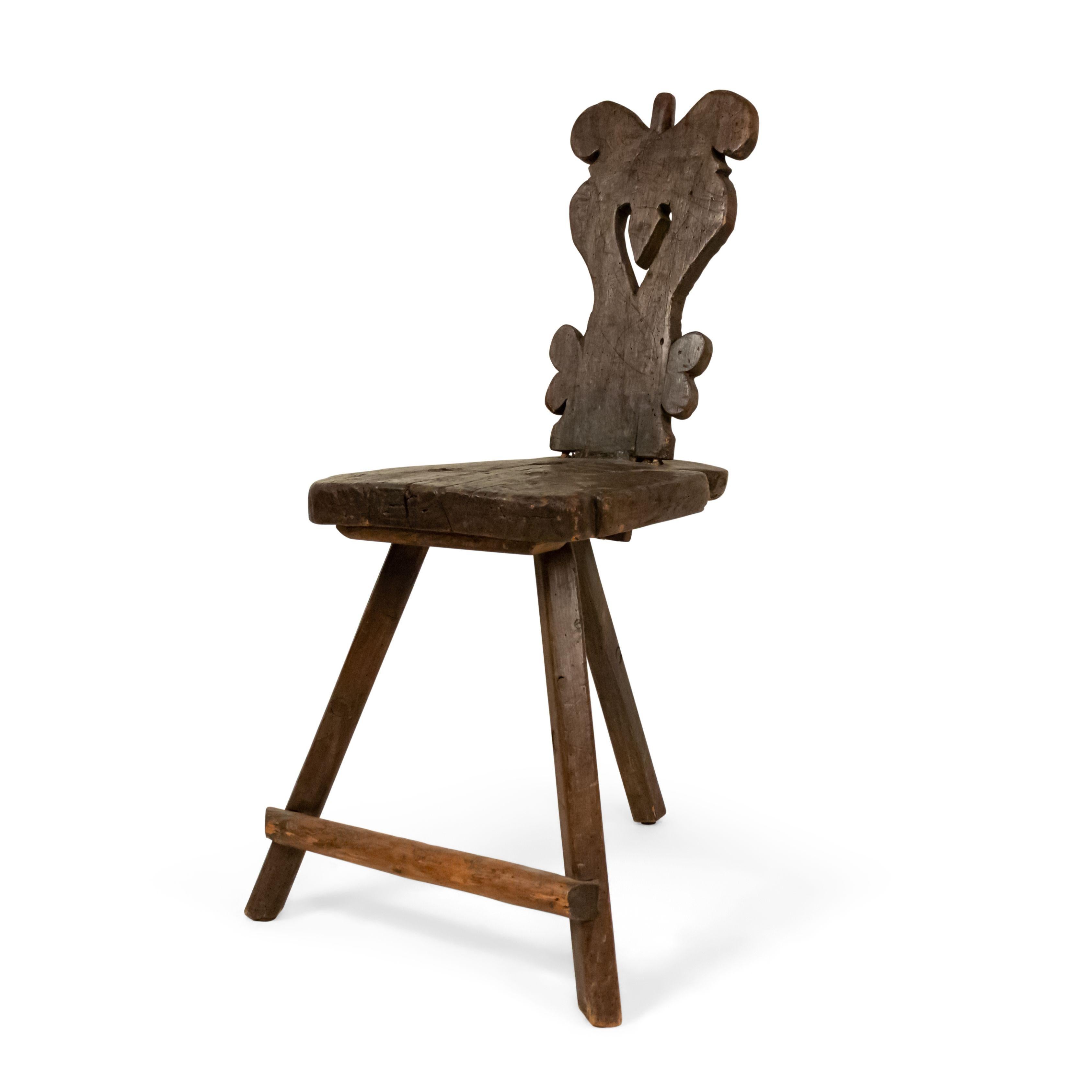 Italian Renaissance Walnut Sgabelli Stool In Good Condition For Sale In New York, NY