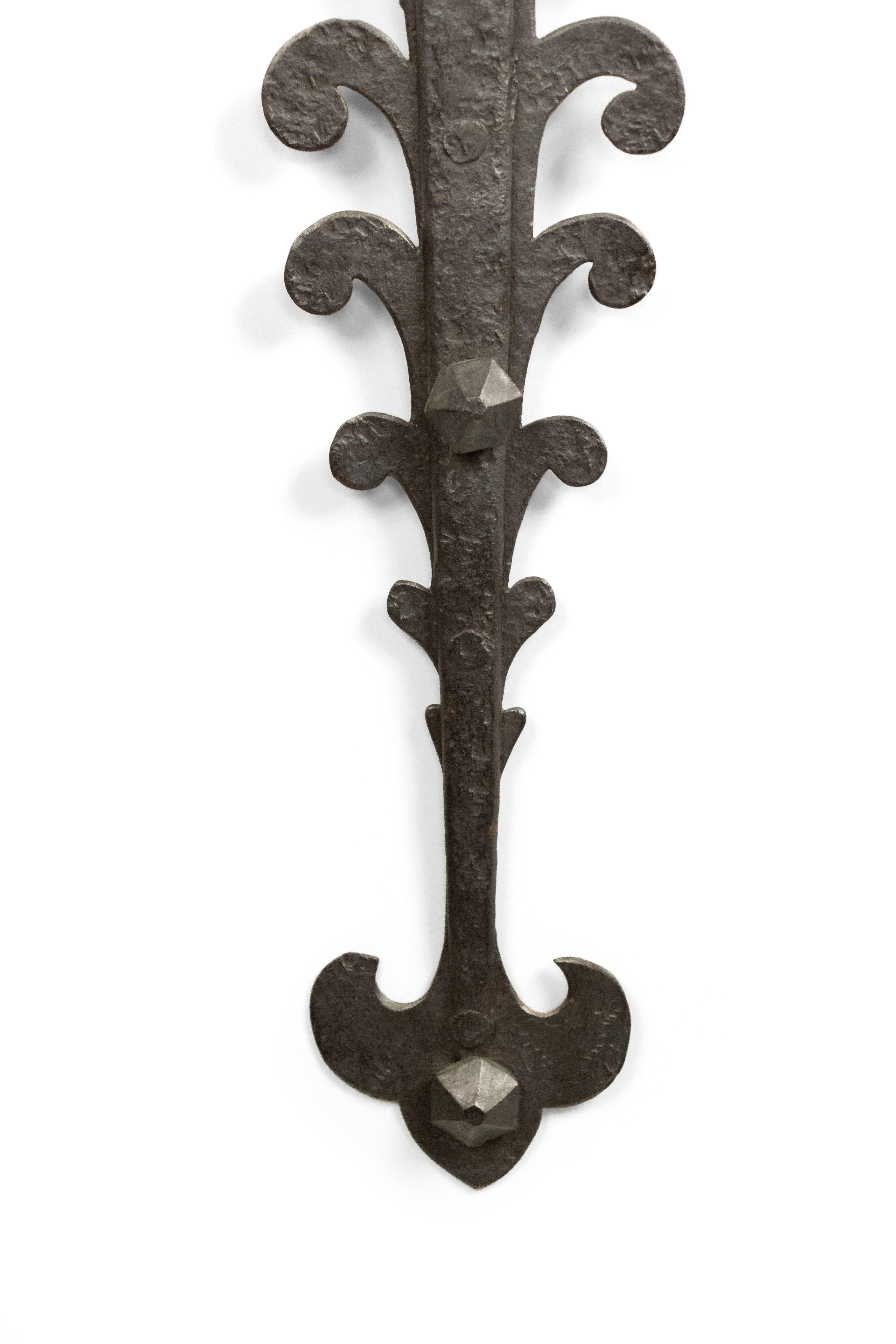 Italian Renaissance Wrought Iron Wall Sconces In Good Condition For Sale In New York, NY