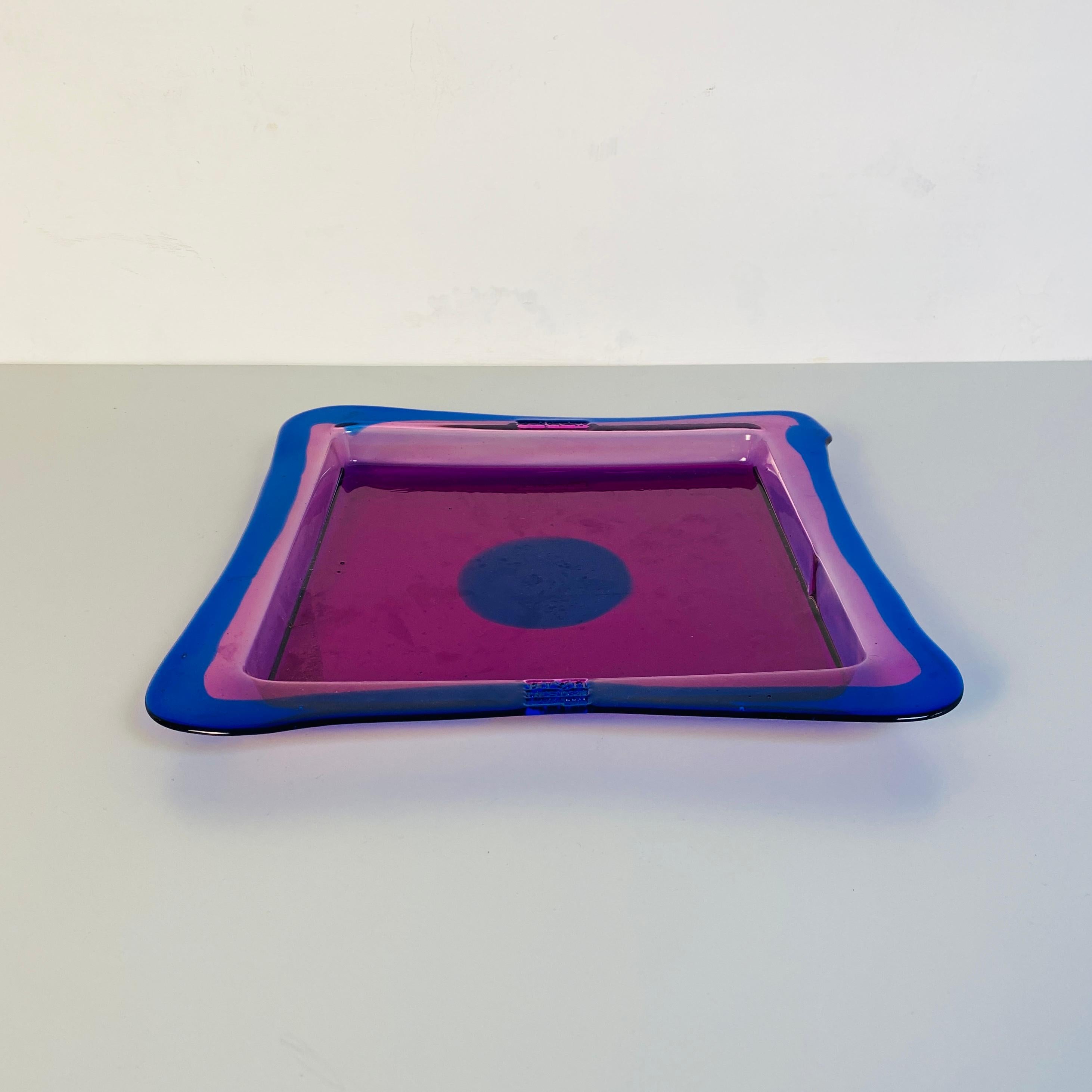 Italian Resin tray mod. Try Tray Square in blue and fuchsia by Gaetano Pesce for Fish Design, 2018
Resin tray Try Tray Square in transparent fuchsia and Blue, designed by Gaetano Pesce in 1998, produced by Fish Design in 2018.

Very good