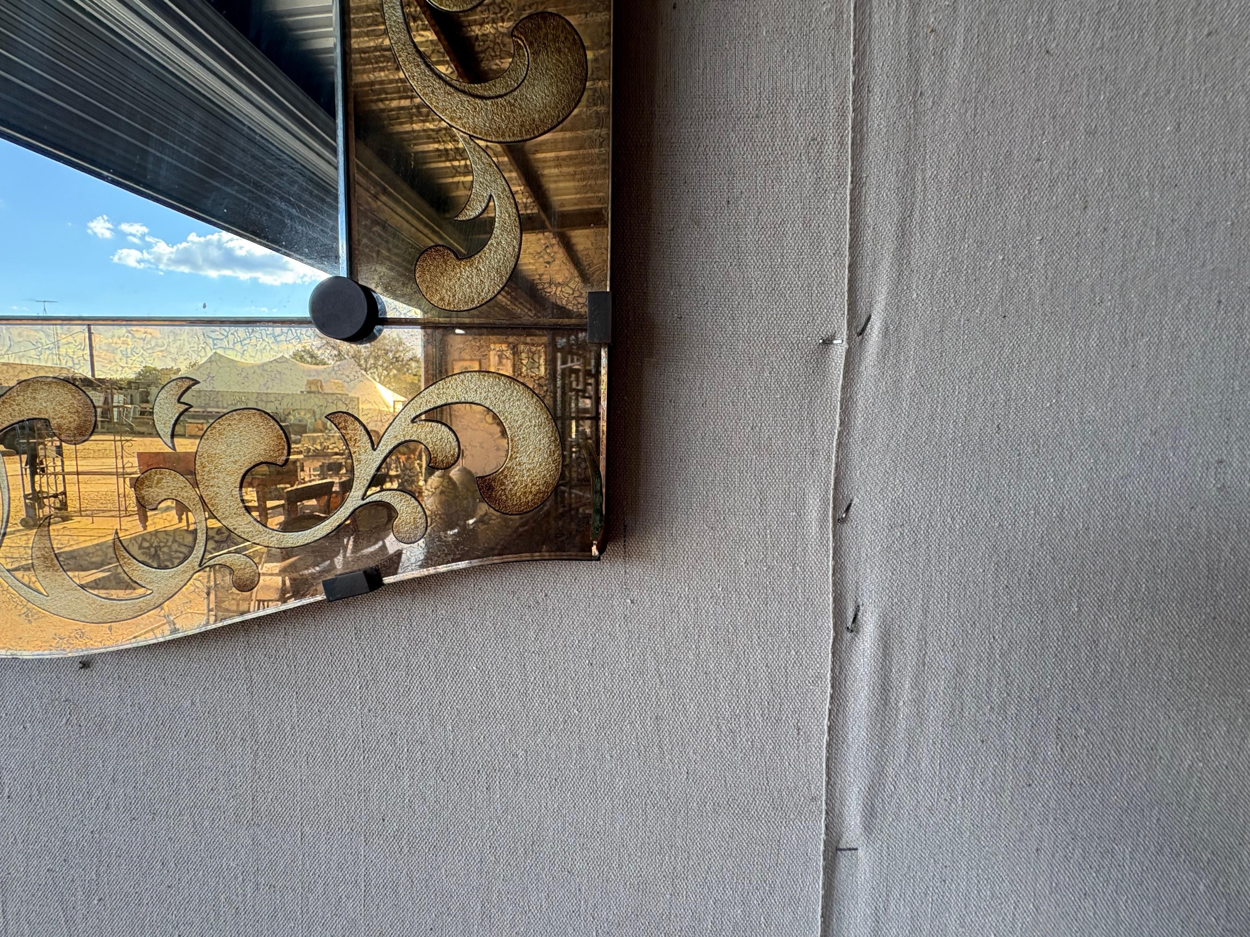 Specchio italiano decorato a rovescio in vendita 1