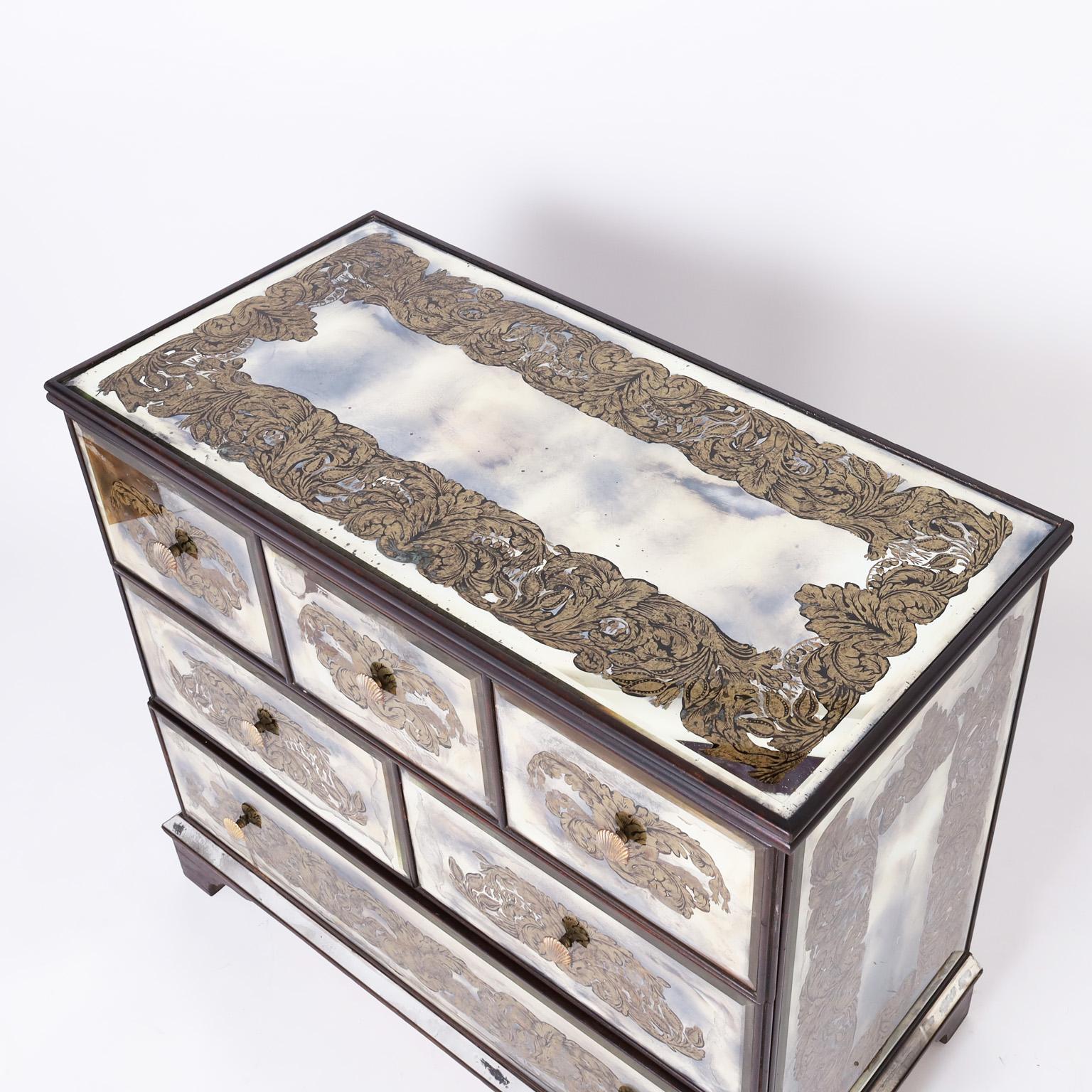 Italian Reverse Painted Mirrored Chest of Drawers In Good Condition For Sale In Palm Beach, FL