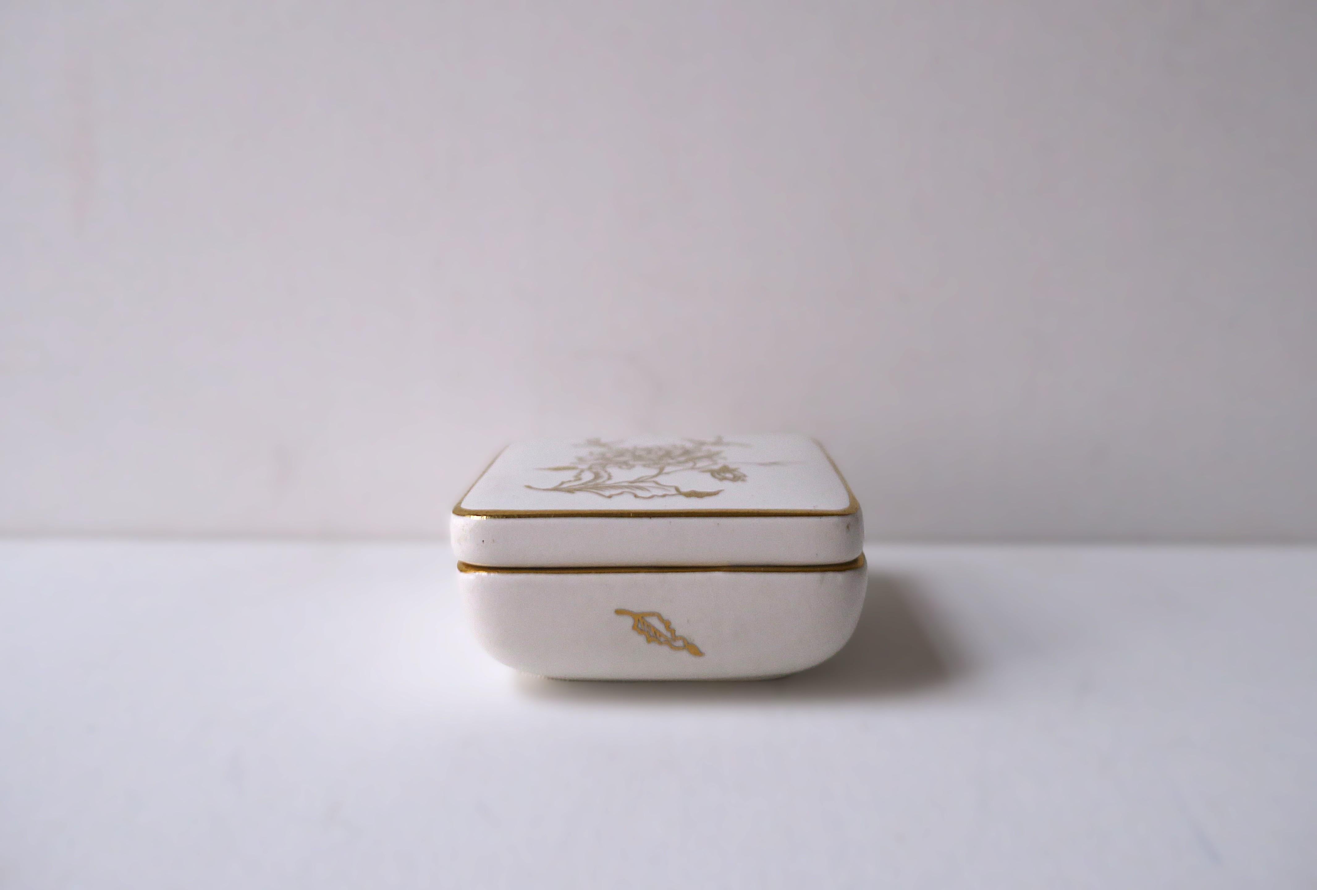 Ceramic Italian Richard Ginori Jewelry Box Milano For Sale