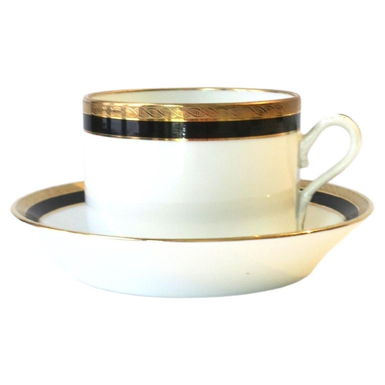 Italian Richard Ginori Vintage Black Gold Porcelain Coffee or Tea Cup and  Saucer For Sale at 1stDibs