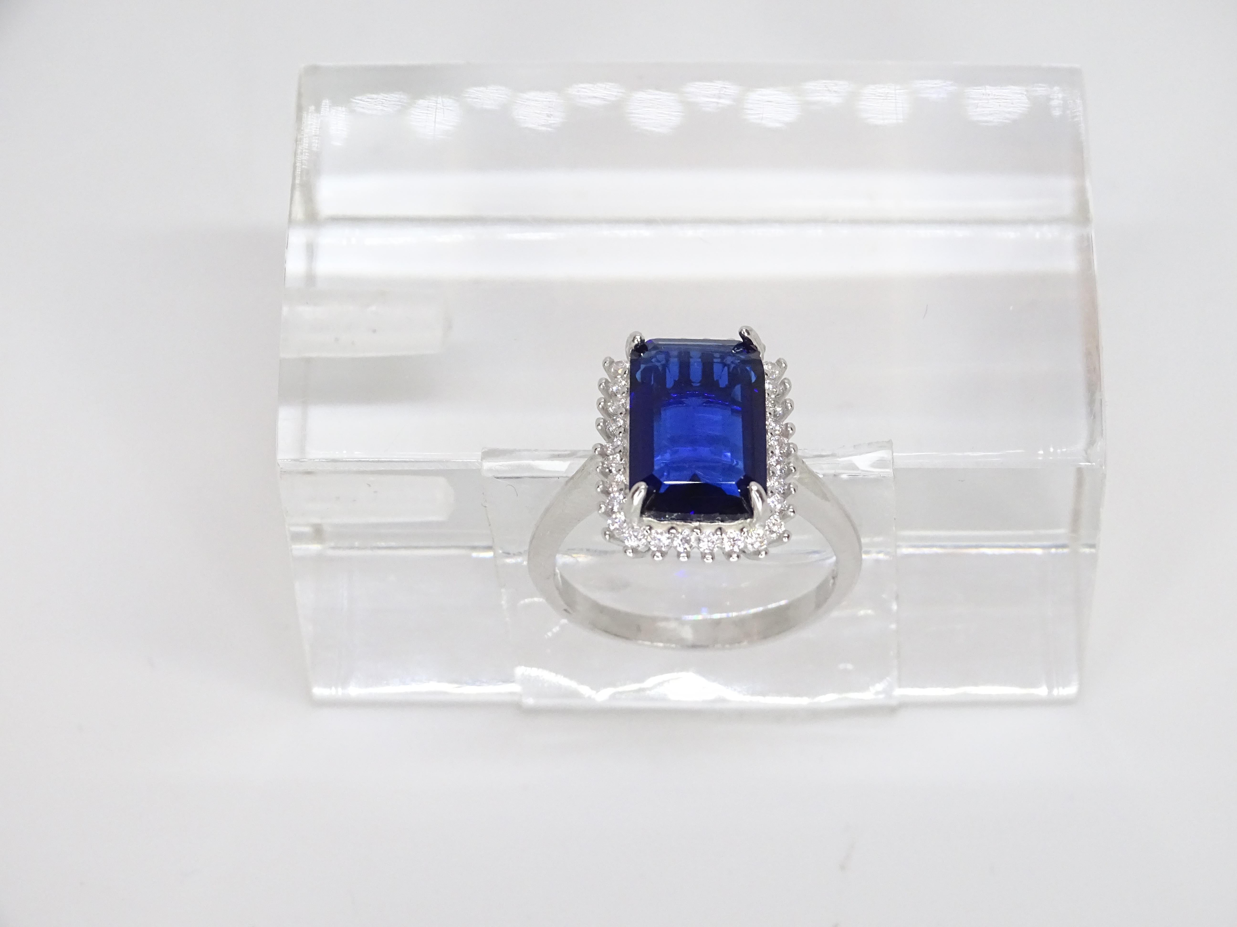 Bague italienne avec racine en saphir taille émeraude, argent sterling 925 et zircons en vente 6